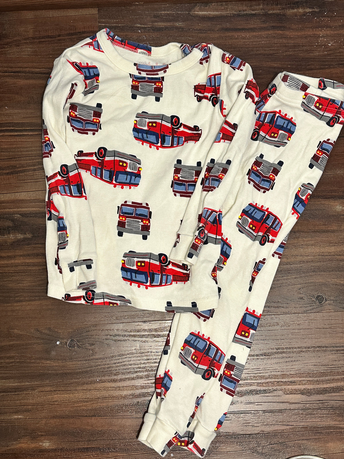 #48 Gap Firetruck PJs 4t