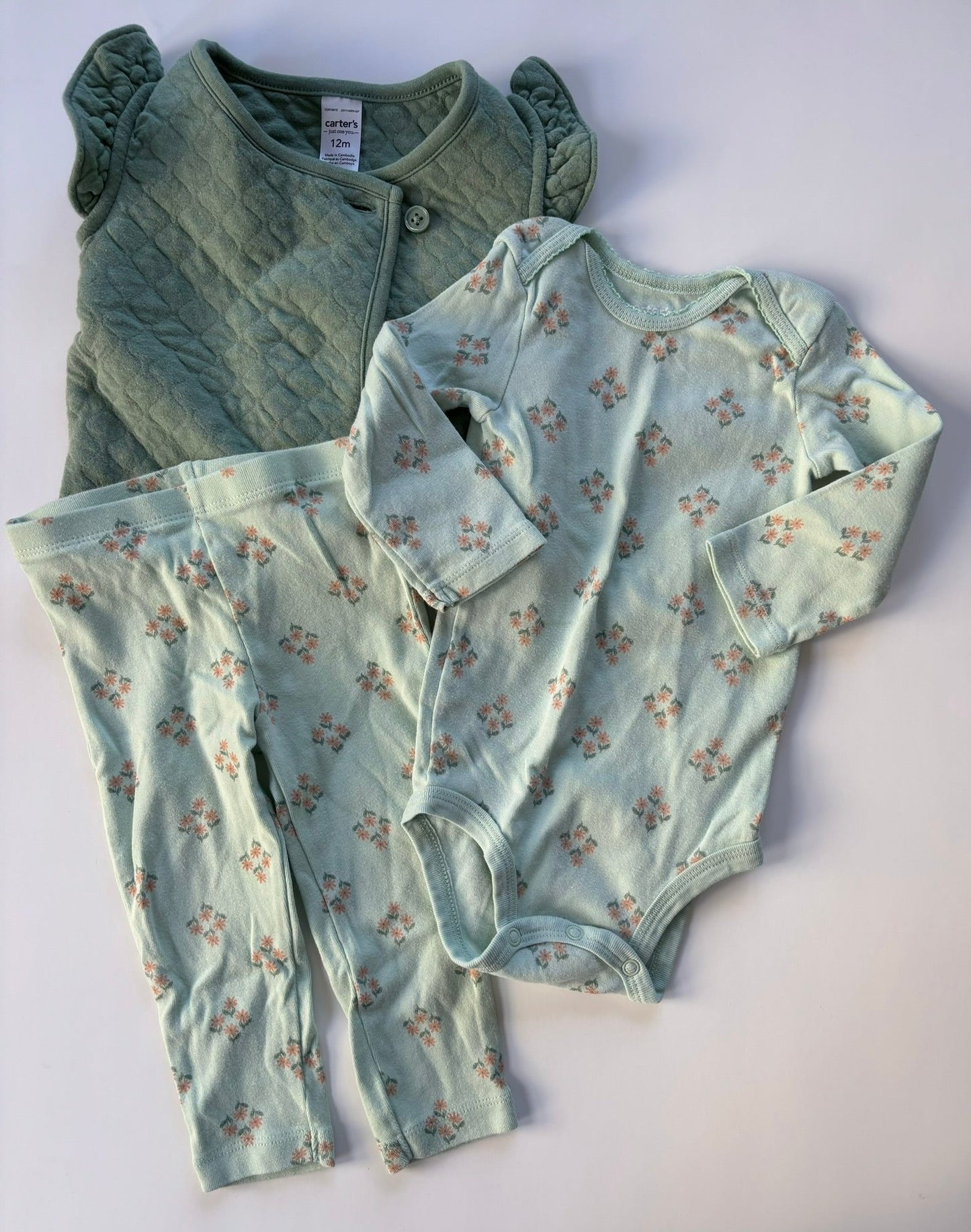 #101*REDUCED* Carter's Floral 3-Piece Quilted Ruffle Vest Outfit Girls Size 12 months