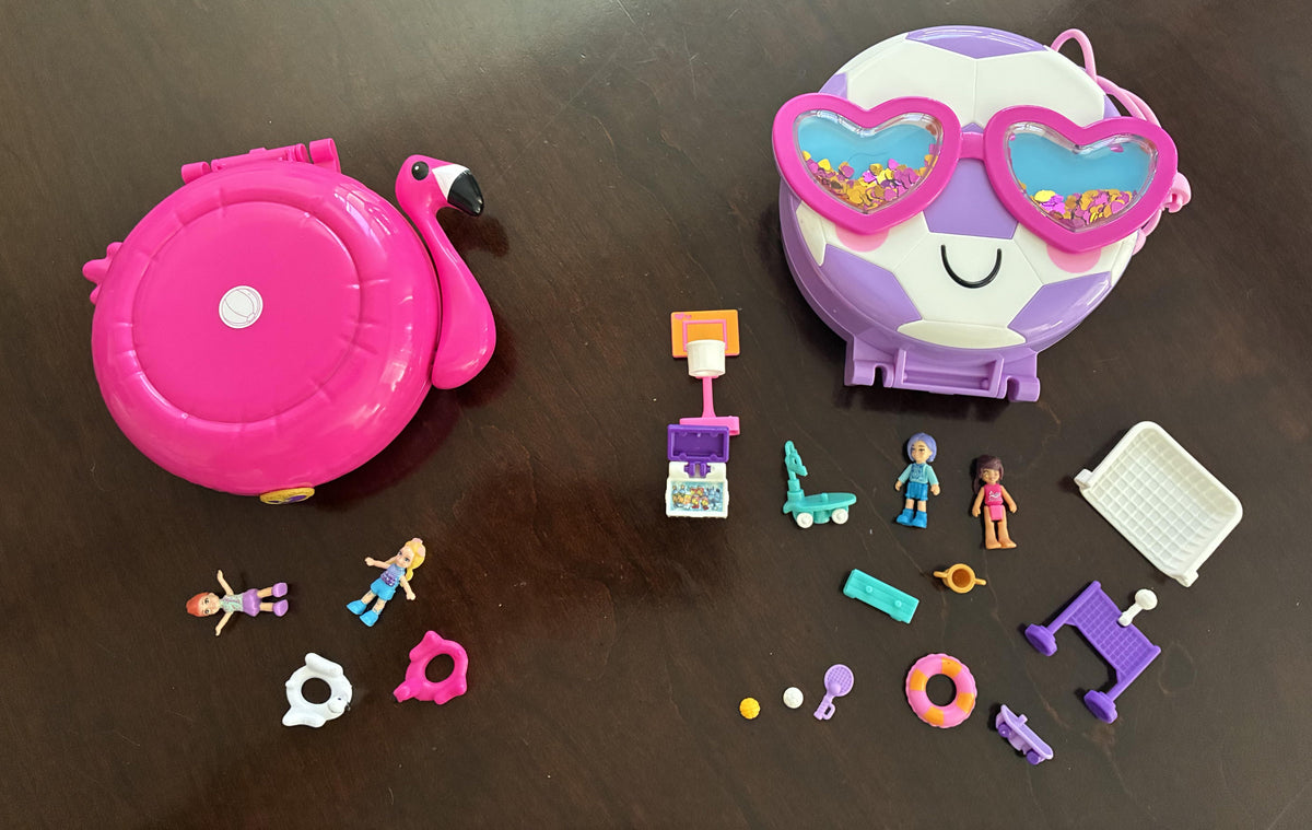 #126 Polly Pocket Flamingo Floatie Compact and Soccer Squad Compact