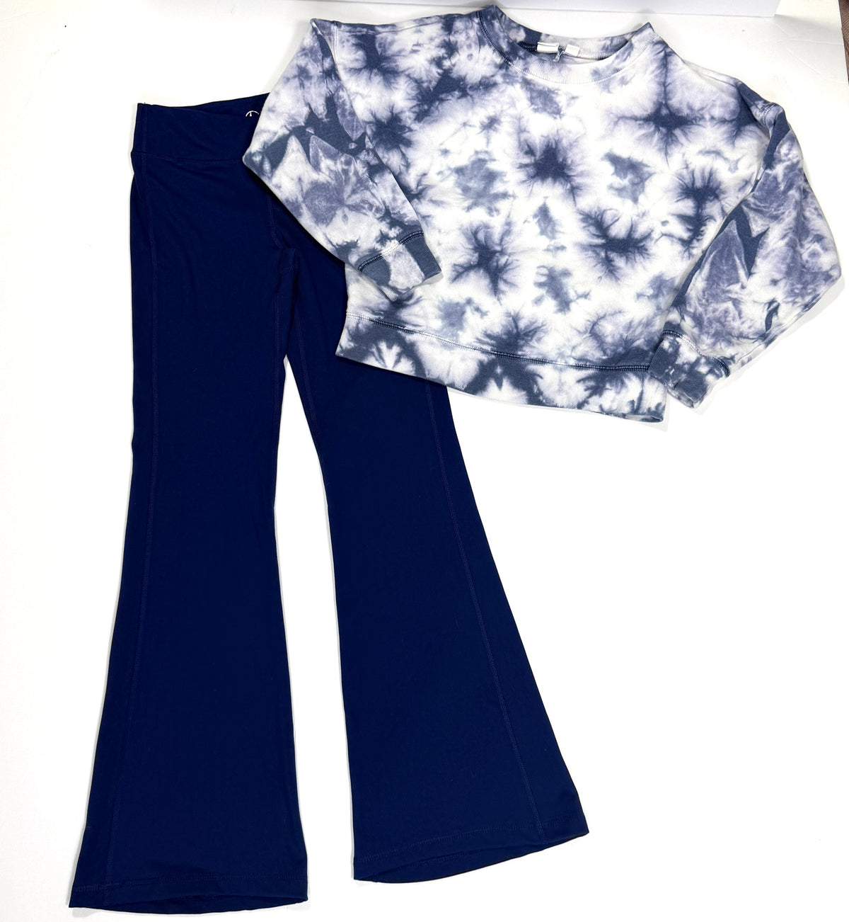 155 Girls Size M Blue Athleisure Bundle - Blue Flare Leggings and Sweatshirt VGUG/EUC