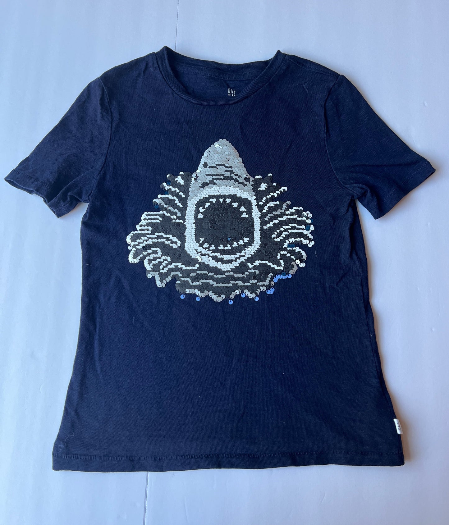 #180 Boys S (6-7) VGUC Gap Shark Reversible Sequin Navy Shirt (2 available)