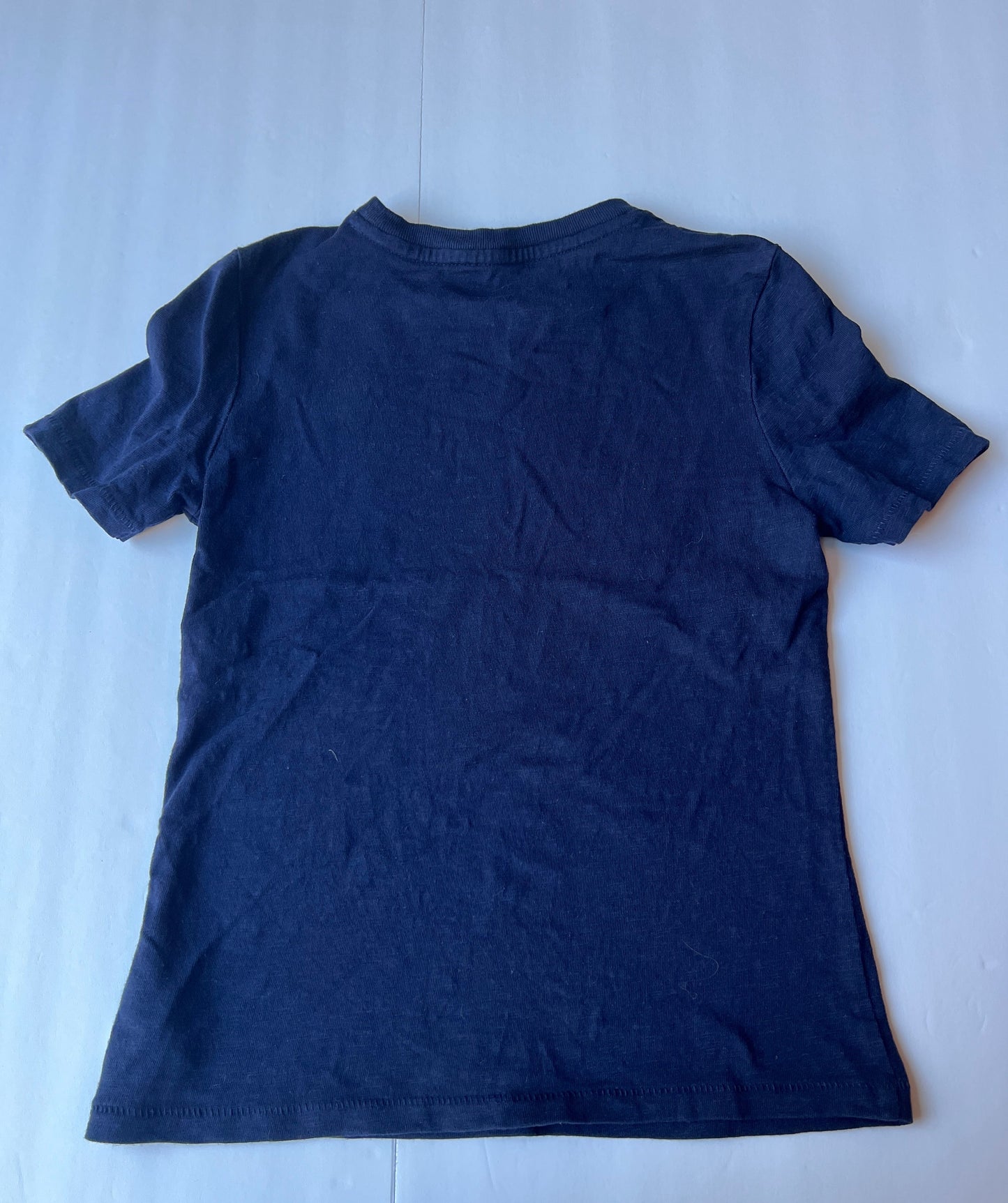 #180 Boys S (6-7) VGUC Gap Shark Reversible Sequin Navy Shirt (2 available)