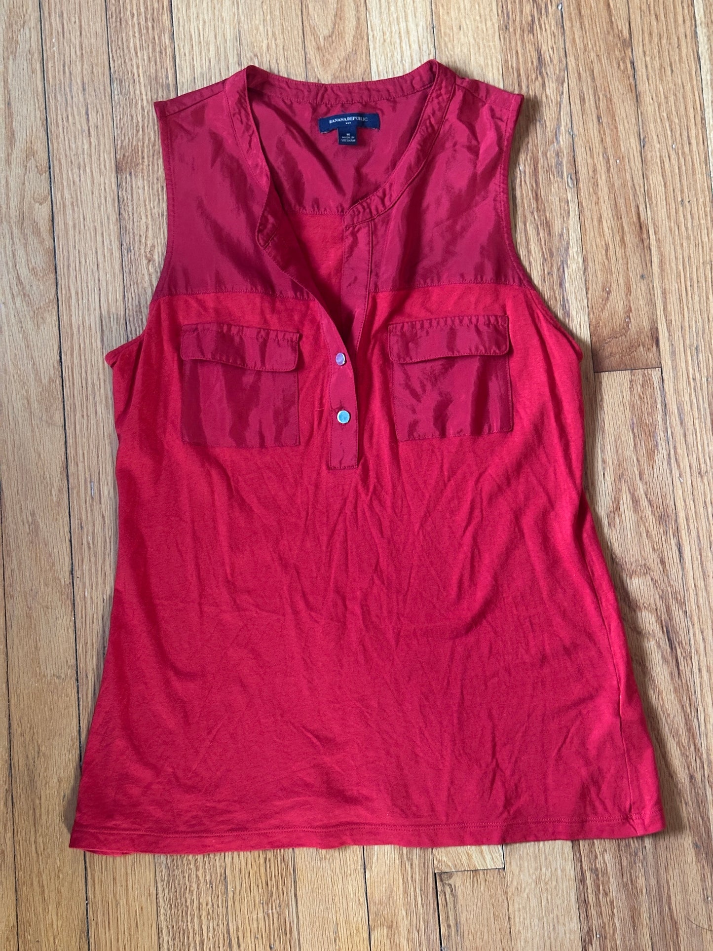 #94 REDUCED Banana Republic Red Tank - Women's M - VGUC