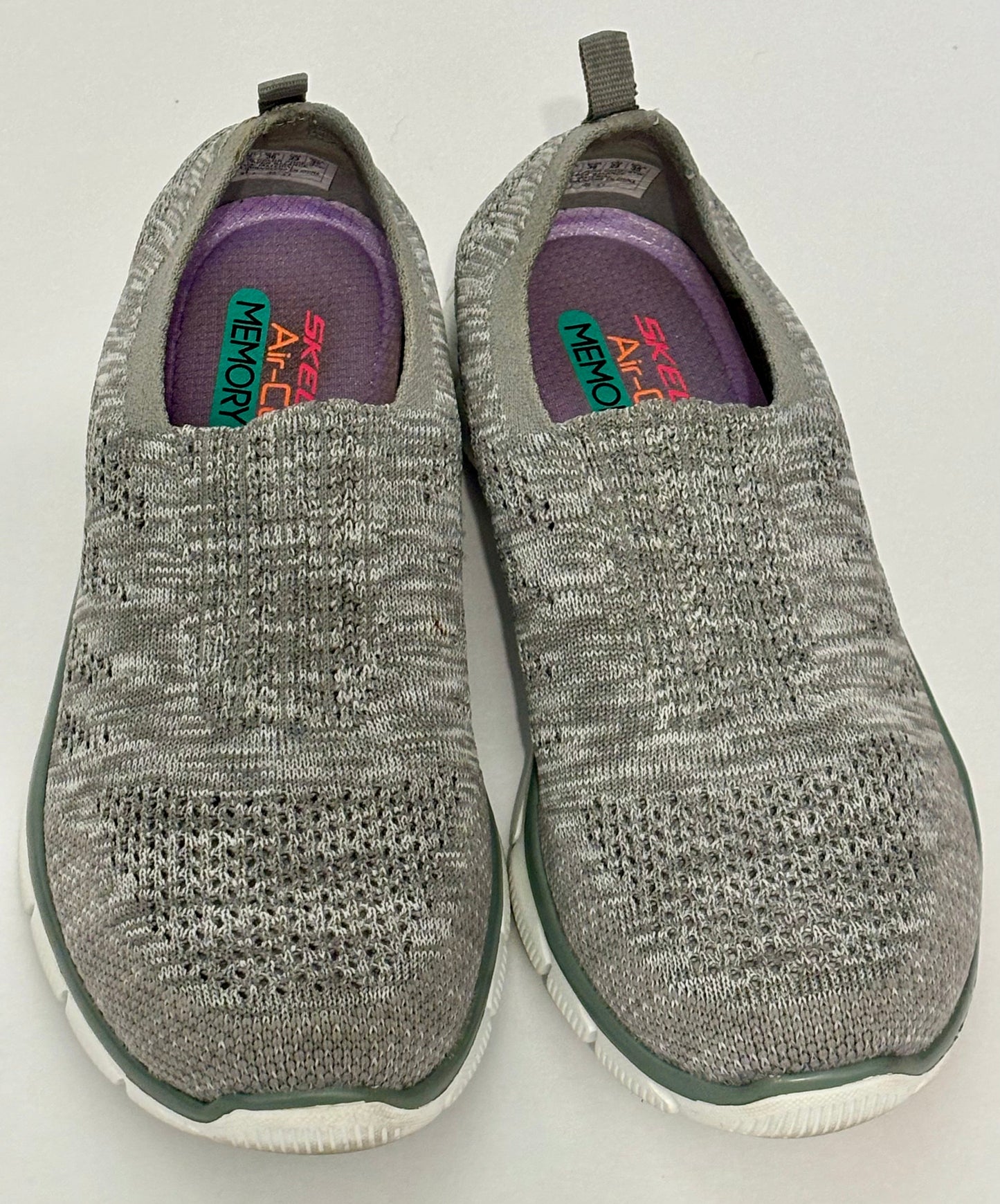#132 - Sketchers: Empire Air-Cooled Memory Foam Women’s Sneakers, Size 6