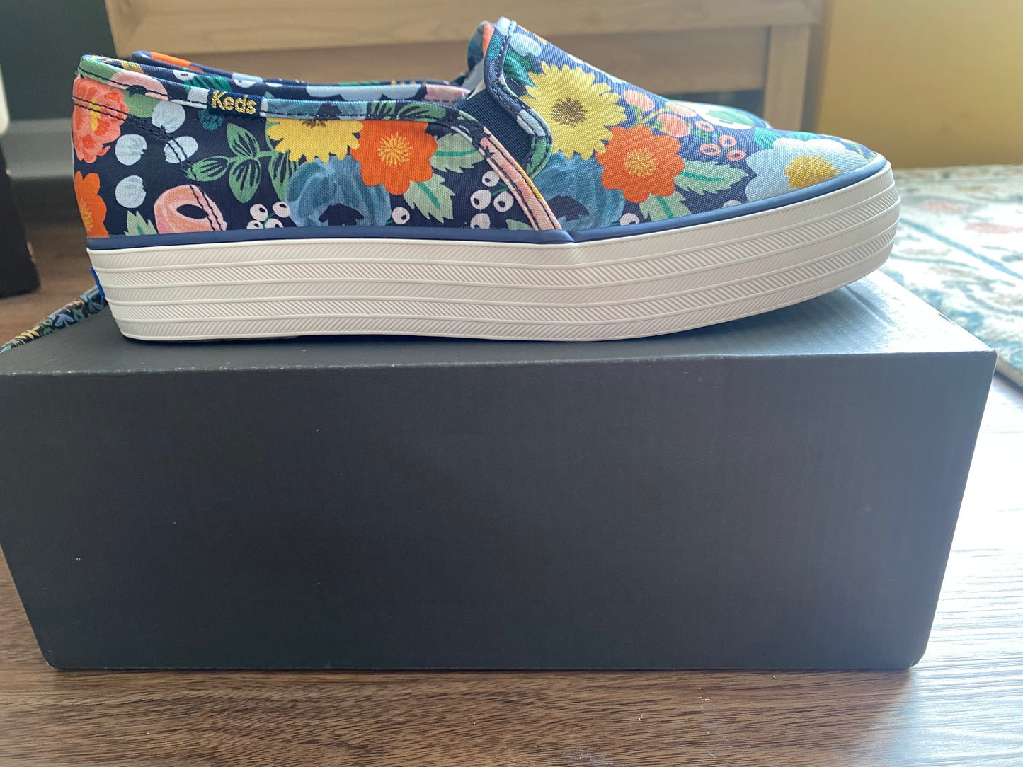 Seller 64 Women's Rifle for Keds size 8 floral slip ons