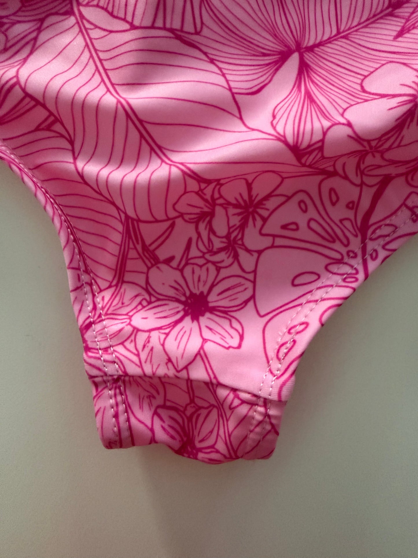 *reduced* #117, Girls 5T, Sol Borne Pink Hawaiian tropical print rashguard swimsuit, EUC