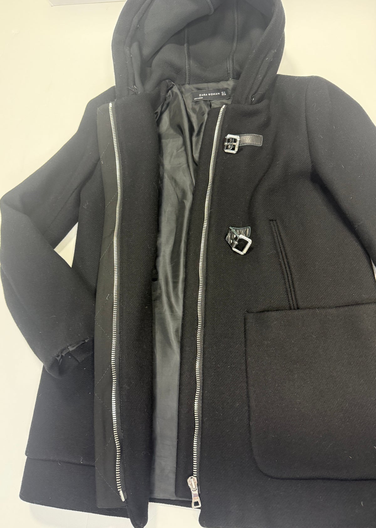 155 Women's Zara M (Runs small) Black Coat - Full Zip with Buckle Details and Hood