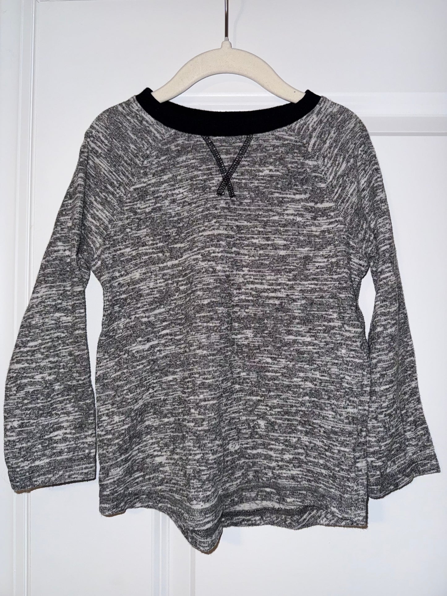 Seller 106: 4T Cat & Jack Gray Shirt