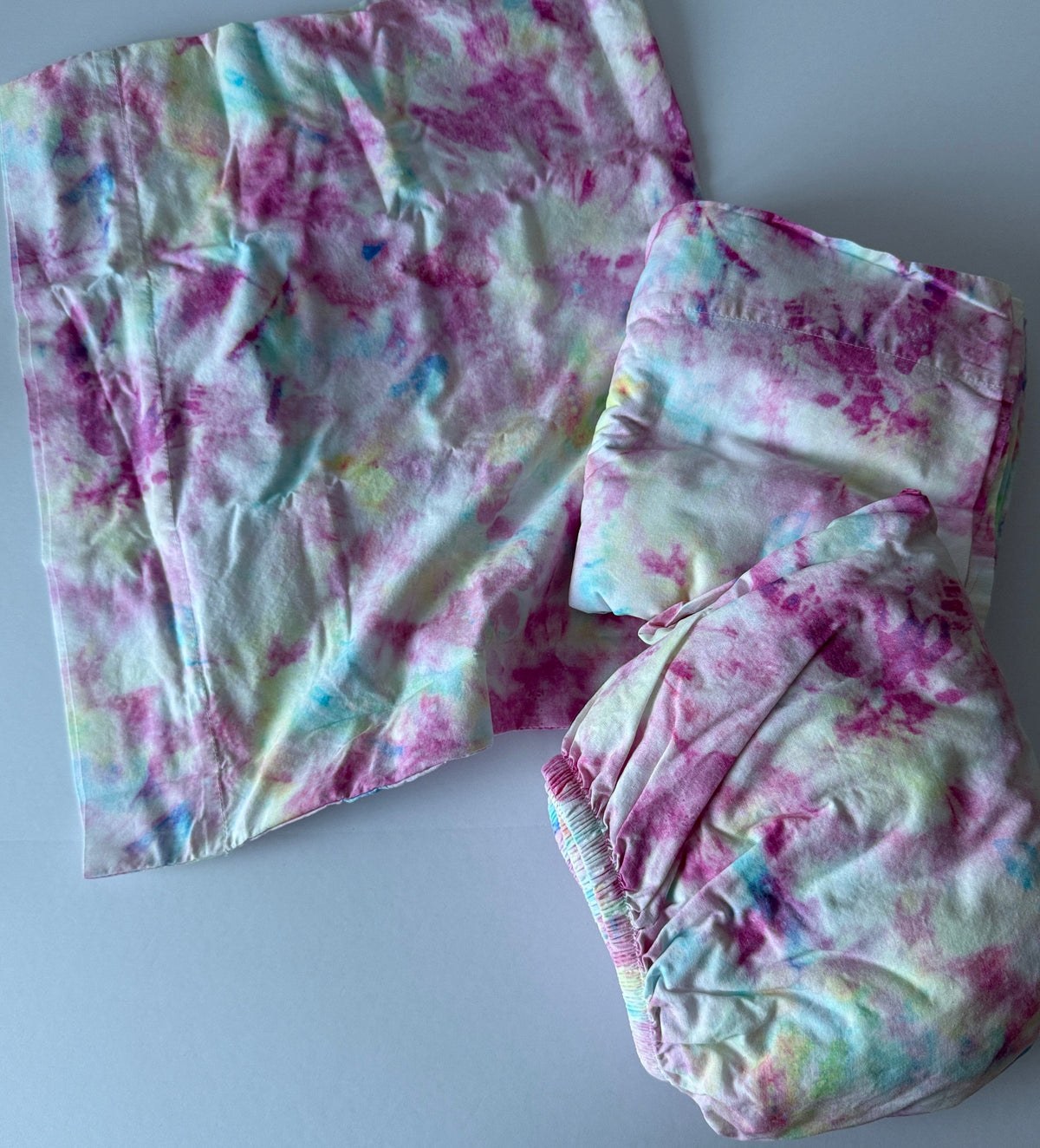 Seller #156_Pottery Barn Kids Sheet Set XL Twin Tie Dye Pink