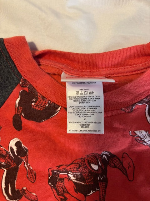 #210 Marvel Boys Sweatshirt Spiderman Size 4T