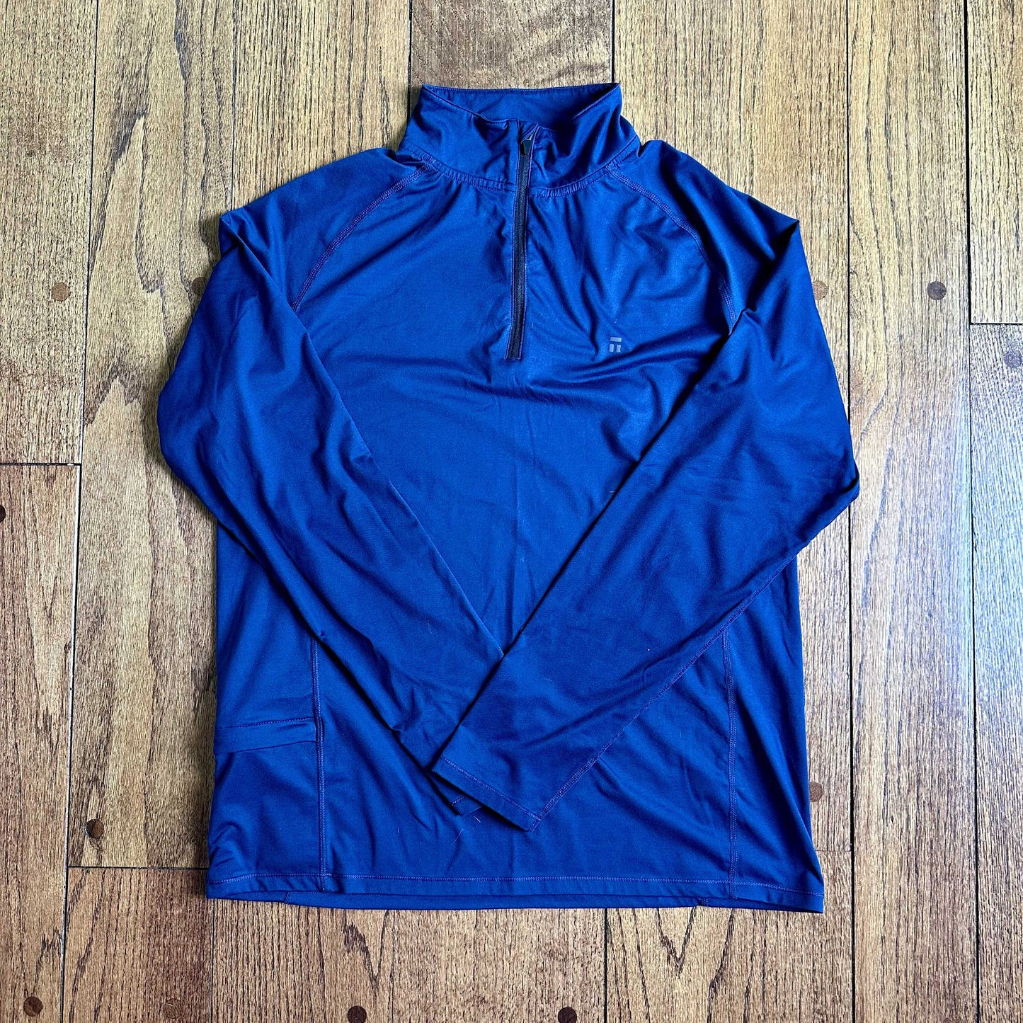 #95 EUC Men's Tommy John Navy Quarter Zip, size M
