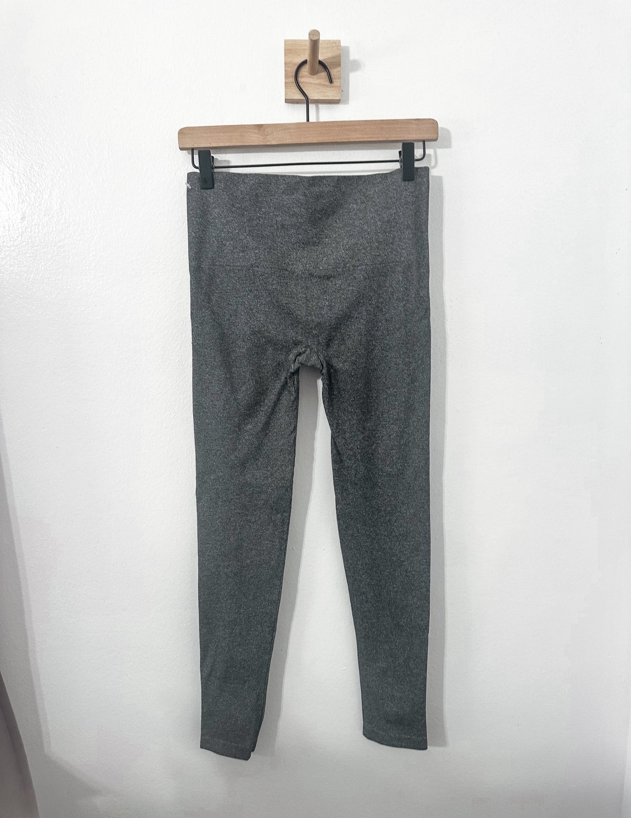 #111 Womens SPANX Grey Seamless Legging Medium
