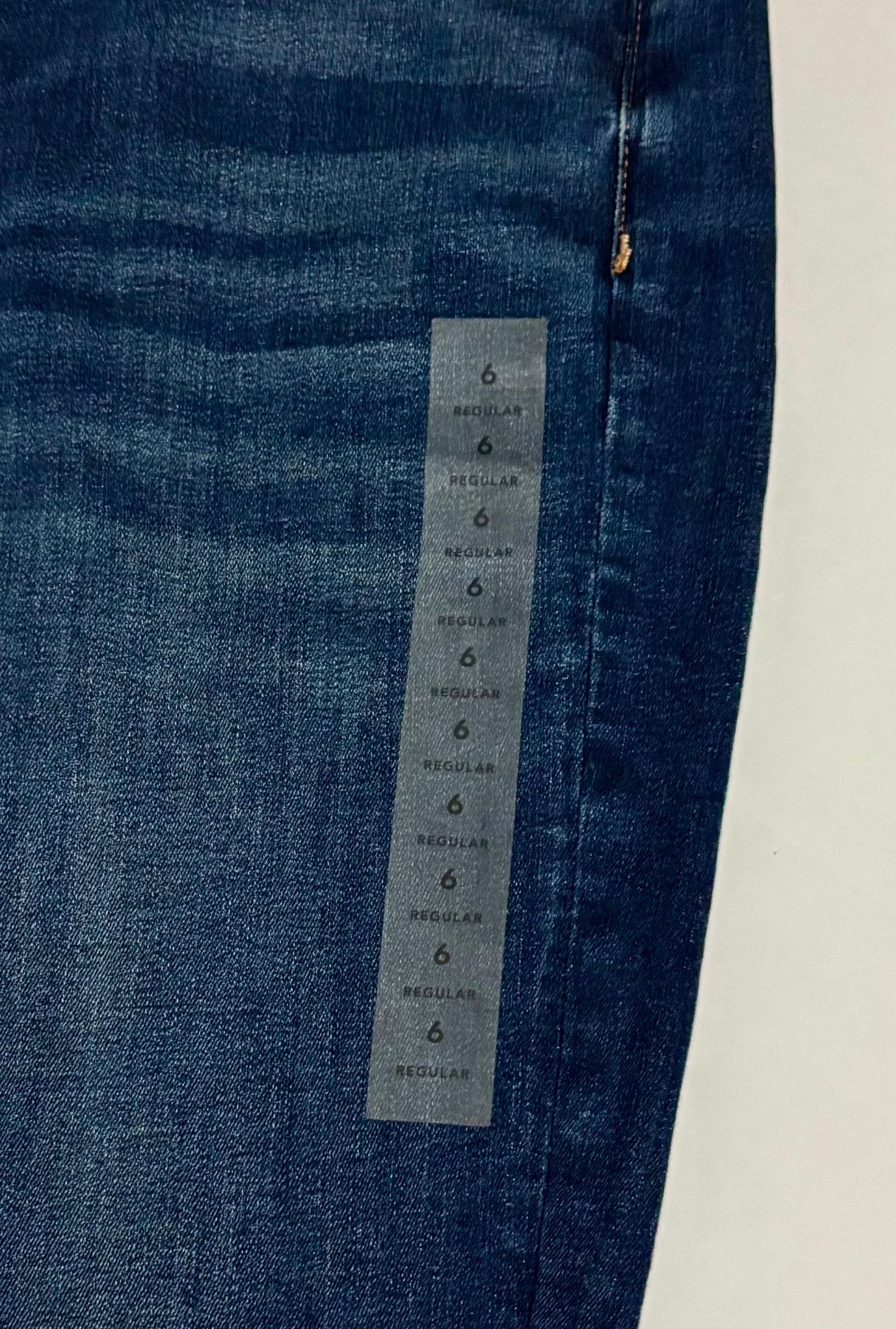 #132 - Americal Eagle: Women's NE(X)T Level Stretch Hi-Rise Skinny Kick Jeans, Deep Sea Blue, Size 6 - NWT