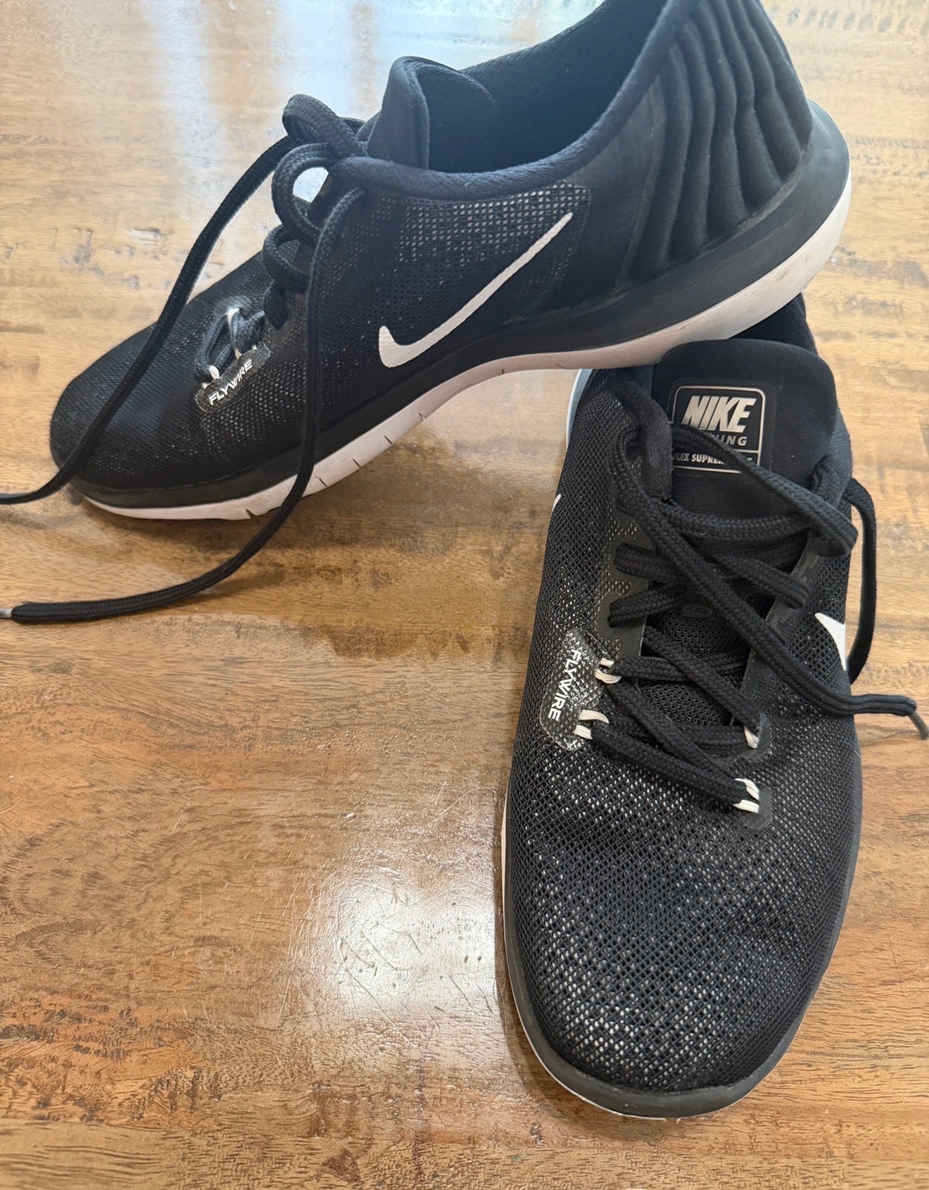Seller #8 REDUCED women’s Nike training shoe 7.5
