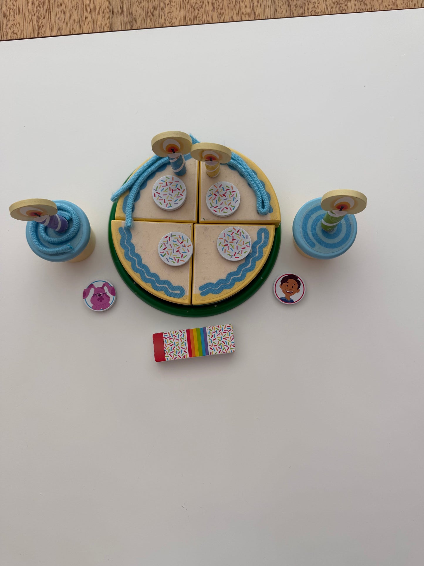 #117, Melissa & Doug Blues Clues wooden birthday party toy set, GUC