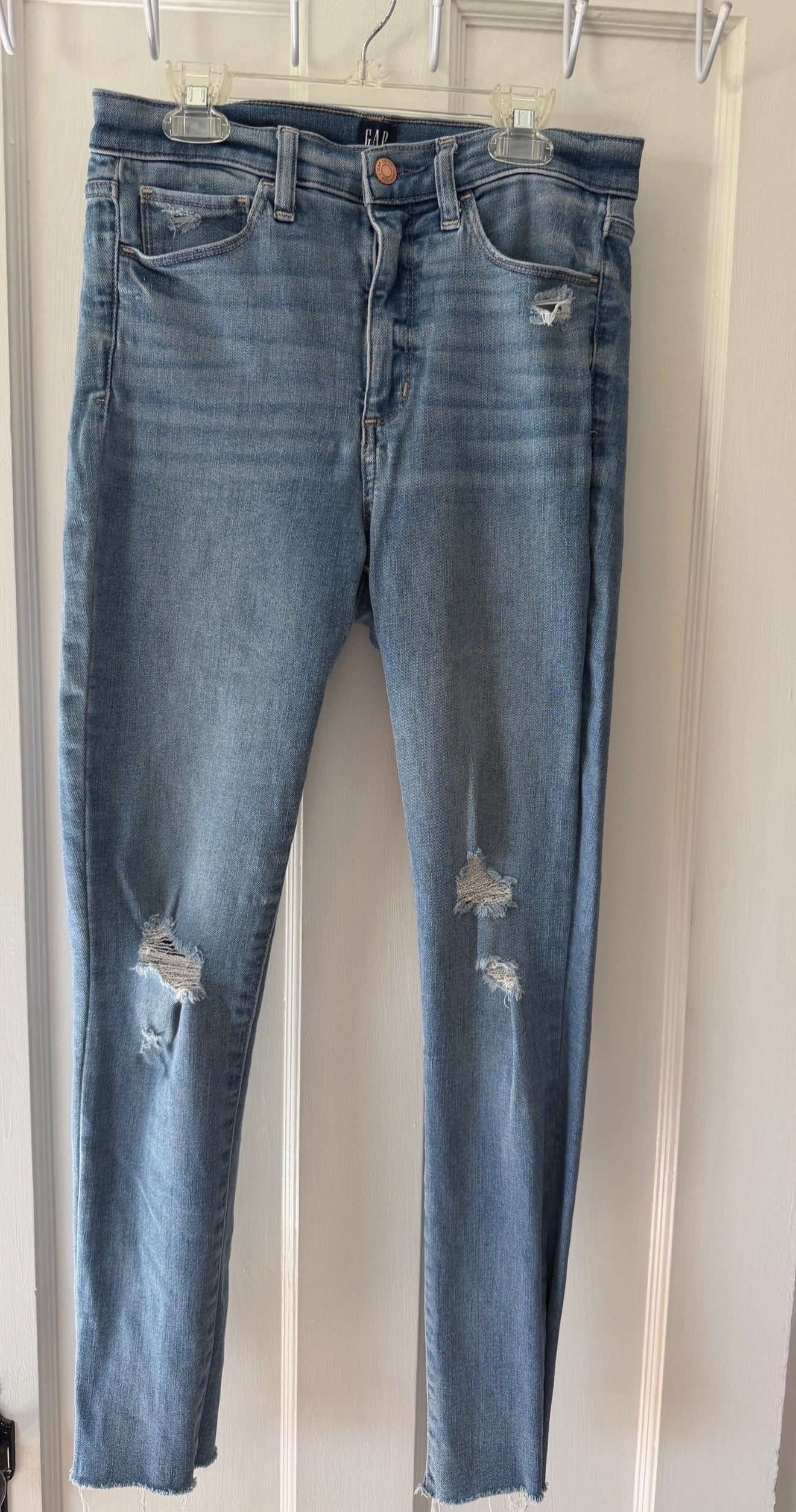 Seller # 8 REDUCED women’s gap jeans size 28