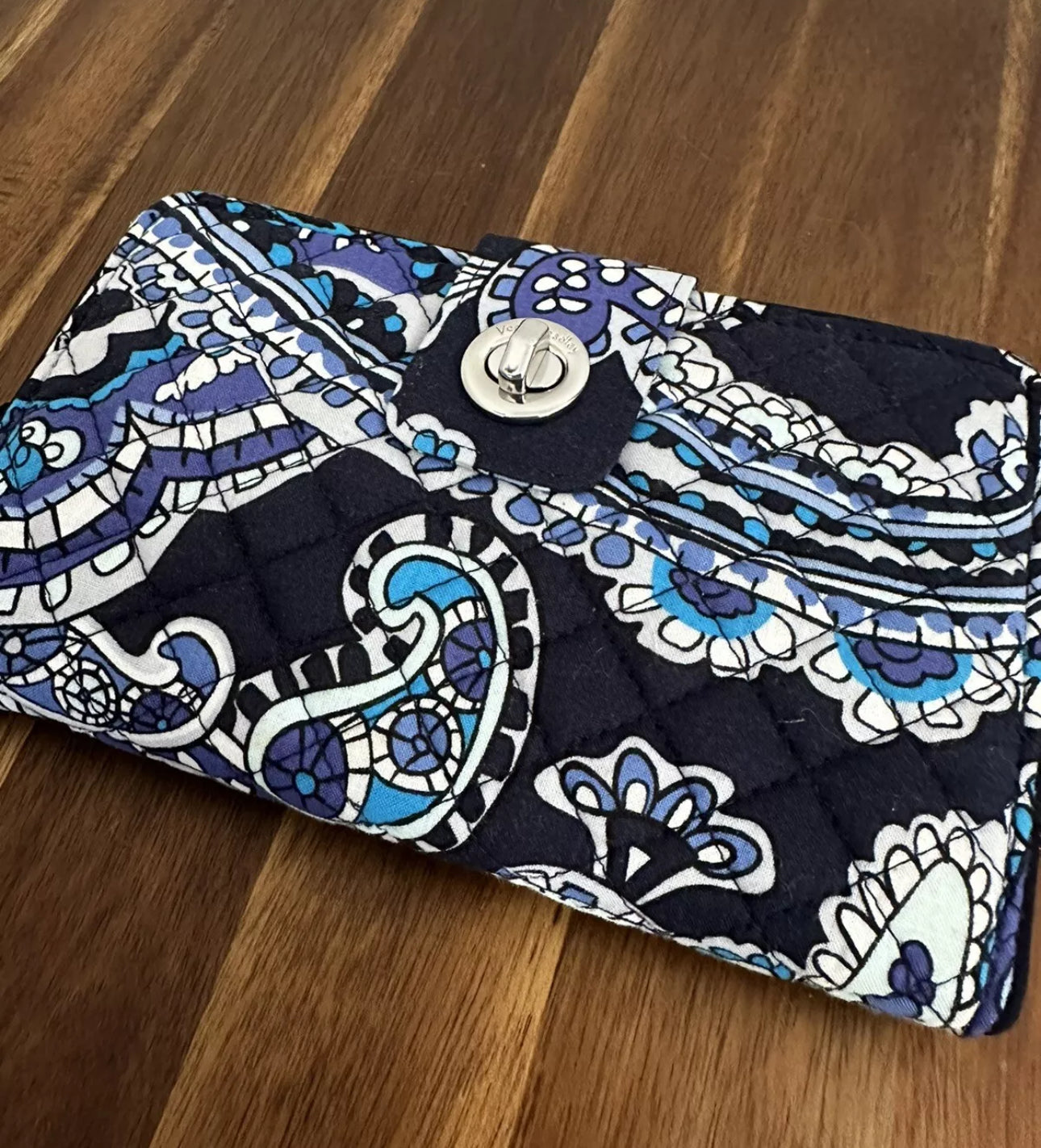 #111 VERA BRADLEY Iconic RFID Turnlock Zip Around Wallet - Deep Night Paisley - NWT