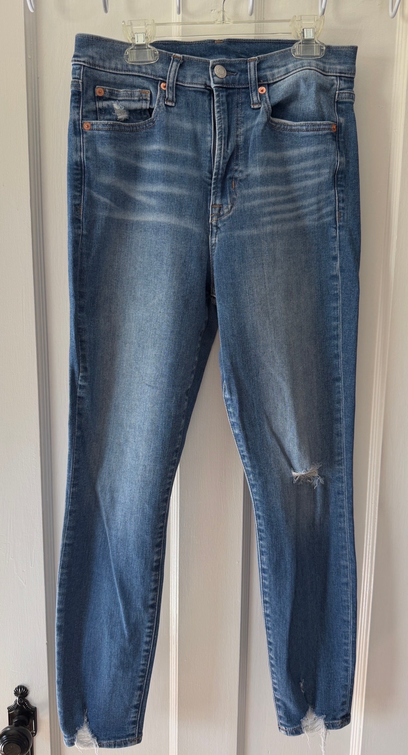 Seller #8 REDUCED women’s gap jeans size 28