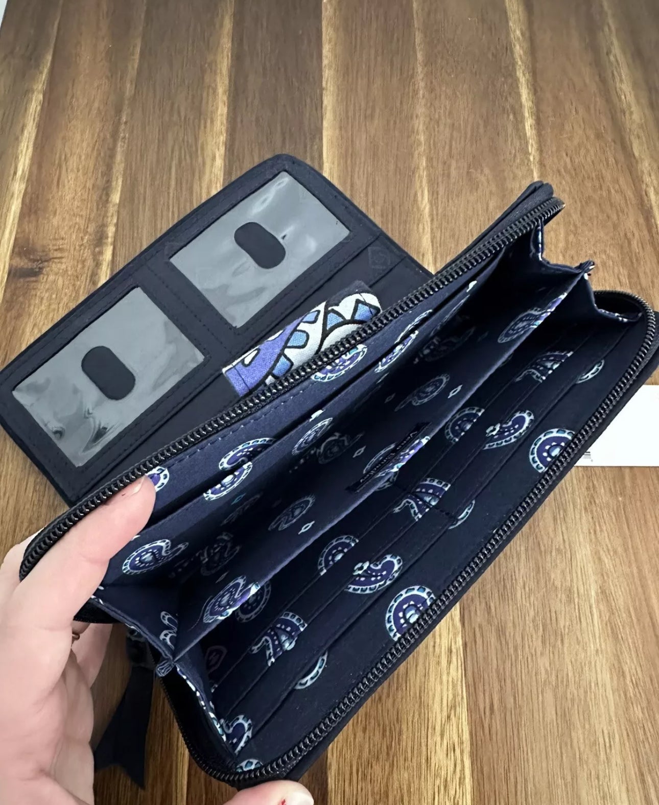 #111 VERA BRADLEY Iconic RFID Turnlock Zip Around Wallet - Deep Night Paisley - NWT
