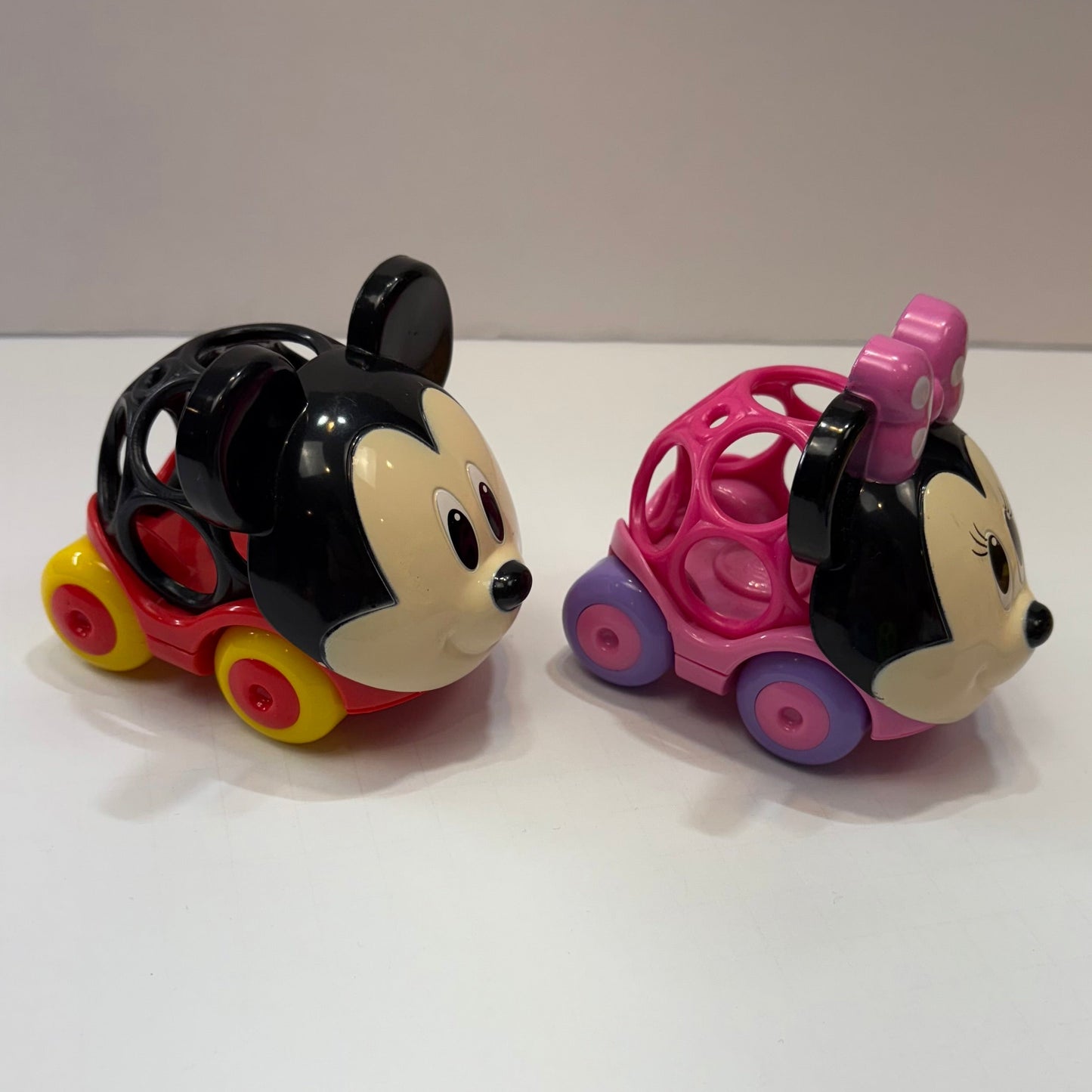 Seller 189 Disney Mickey Mouse & Minnie Mouse Oball Cars
