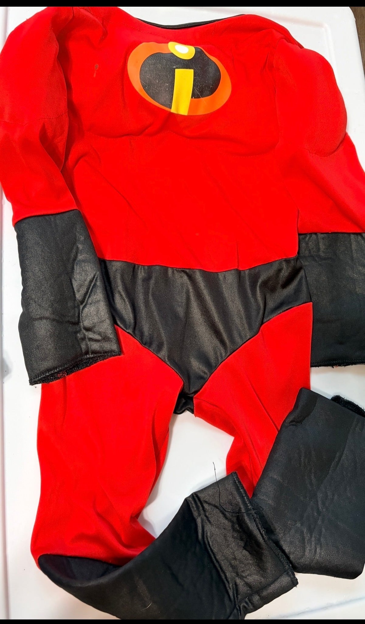 #35 Mr. Incredible costume 3t