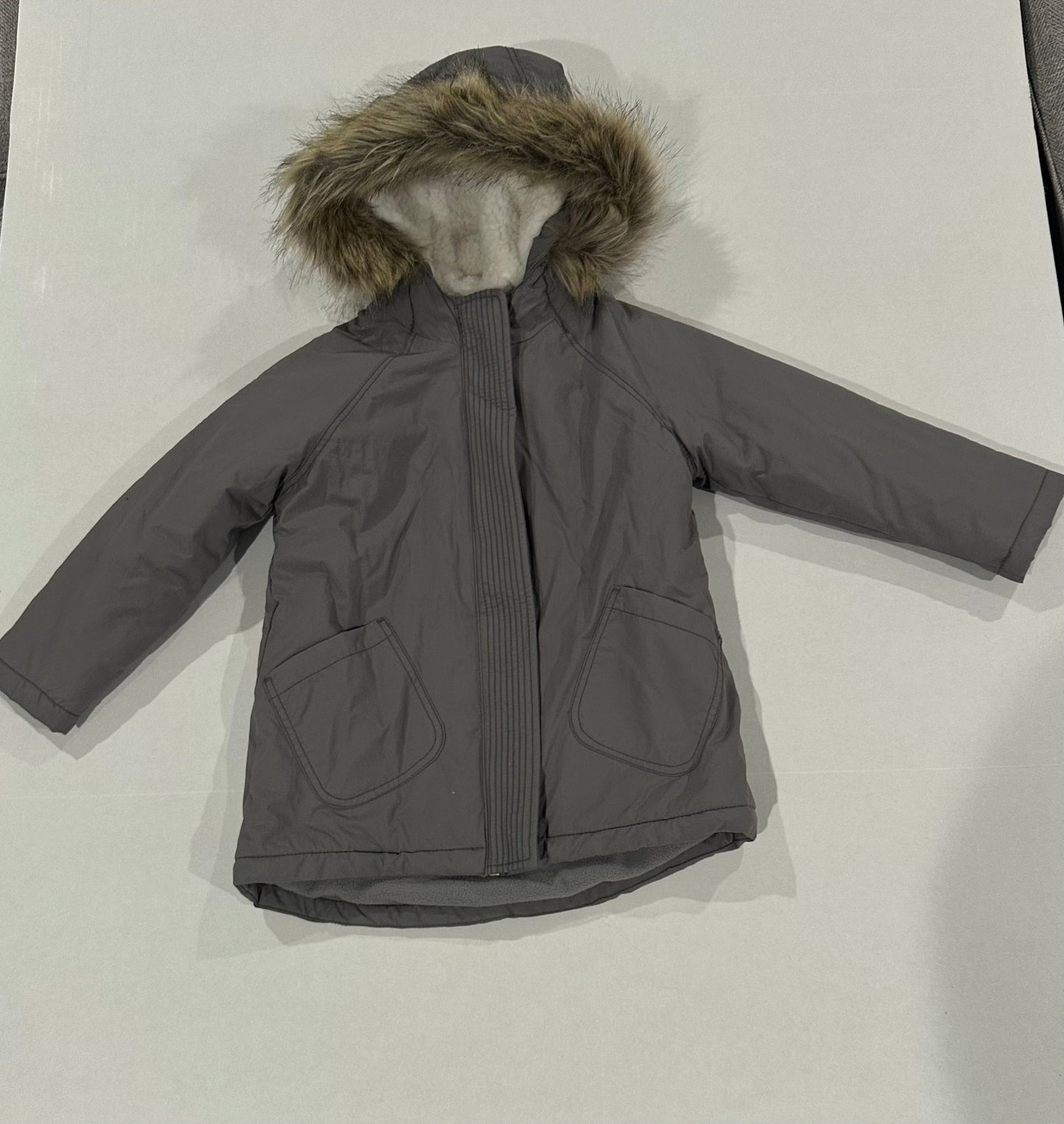 #160 Girls 5T Old Navy hooded jacket - new without tags