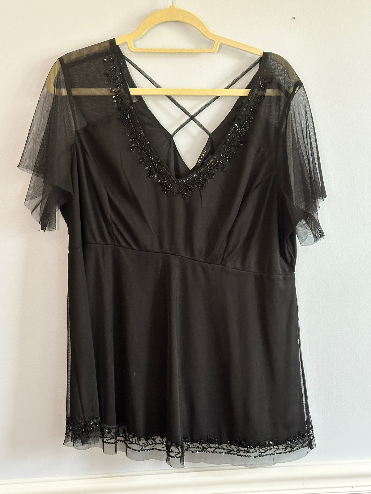 #48 Torrid Black dressy top sz 1 (12-14)