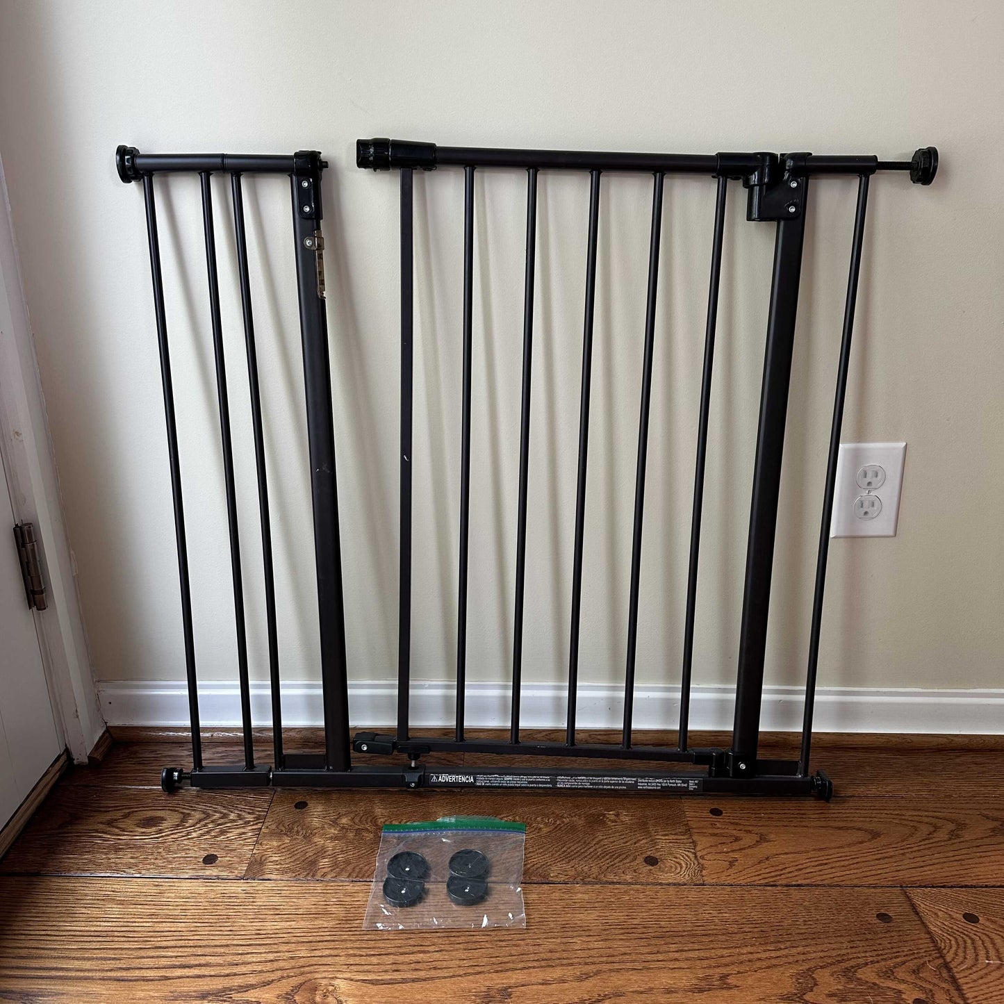 #95 Toddleroo by North States Light the Way Baby Gate