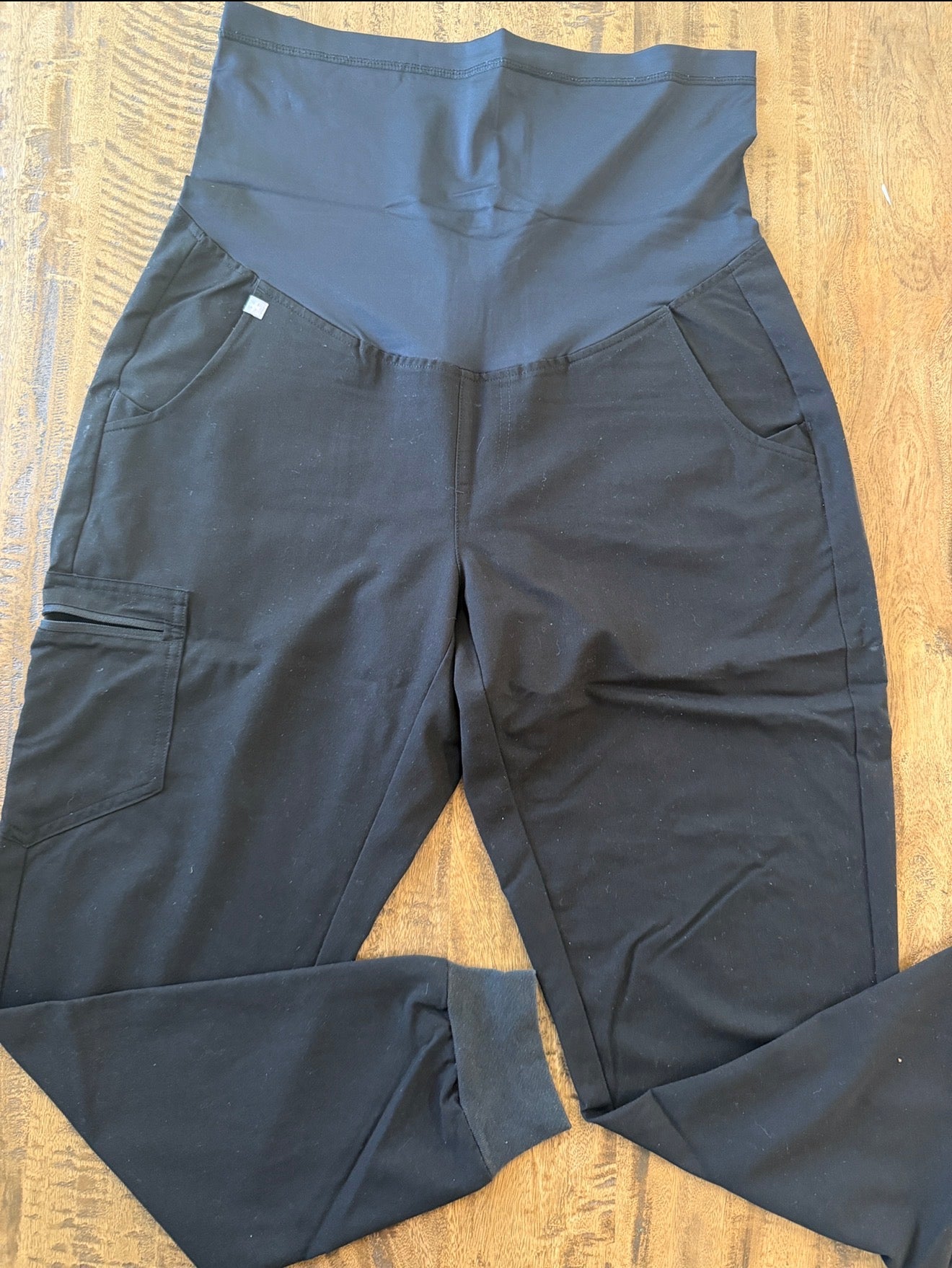 Seller #8 Black Fig maternity scrub bottoms medium