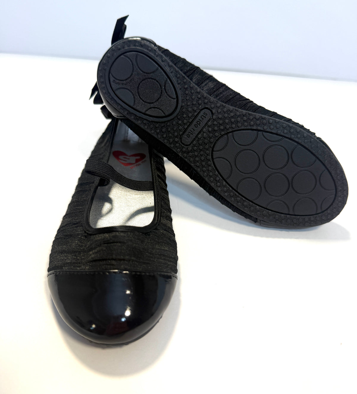 155 Girls Striderite Size 11.5 Black Ballet Flats