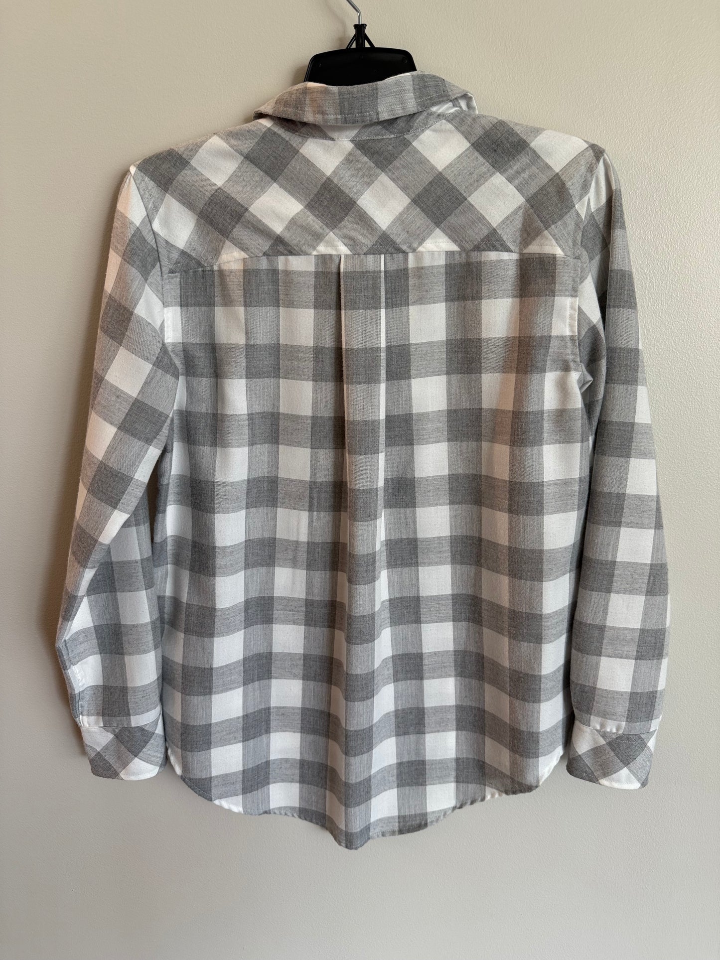 #173-Vineyard Vines women's buffalo plaid shirt size 2