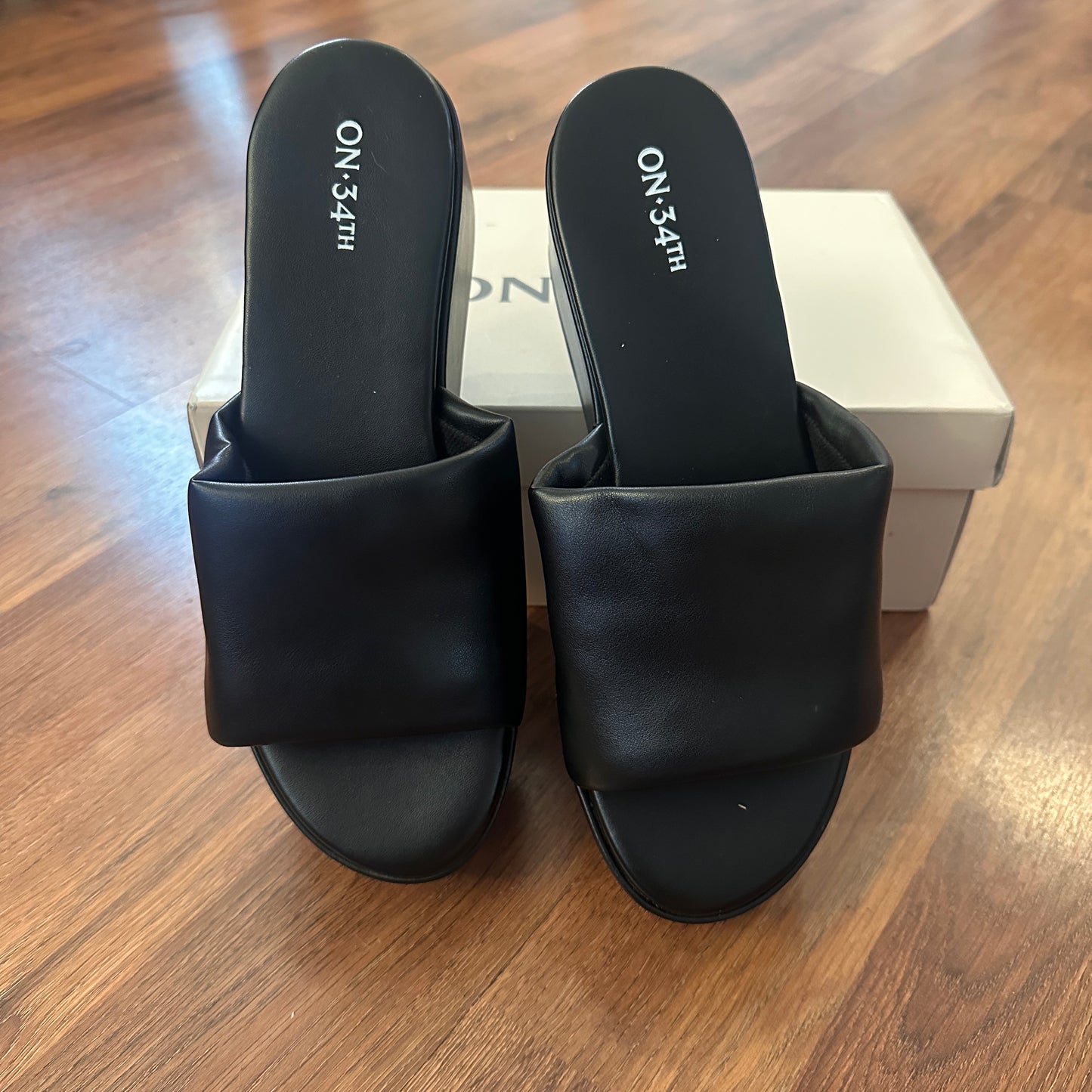 #4 Women's On 34th Platform Slides, Size 10