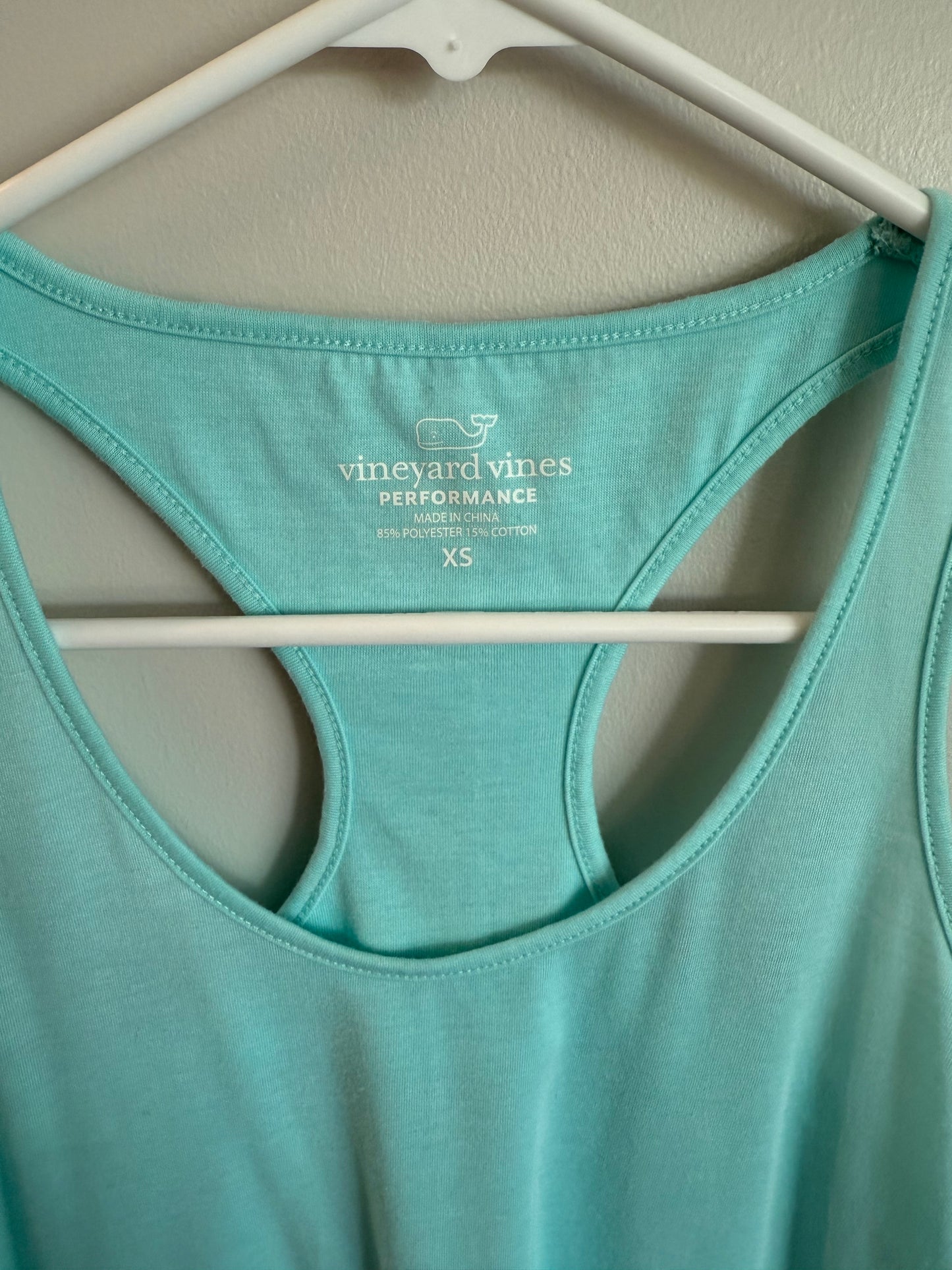 #173-Vineyard Vines women's tank size XS