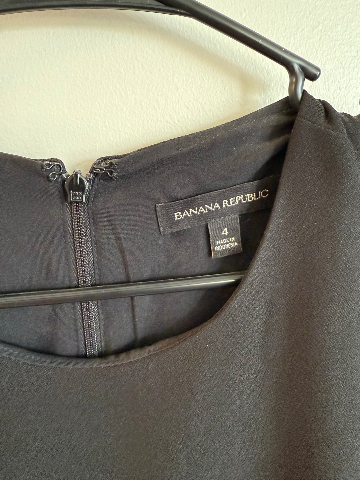 #173-Banana Republic women's dress size 4