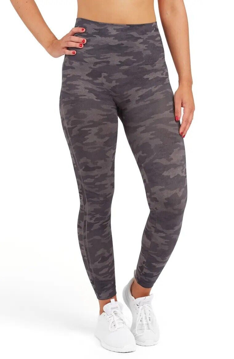 #118 | Size XL | Spanx Women's Gray Camo Seamless Legging