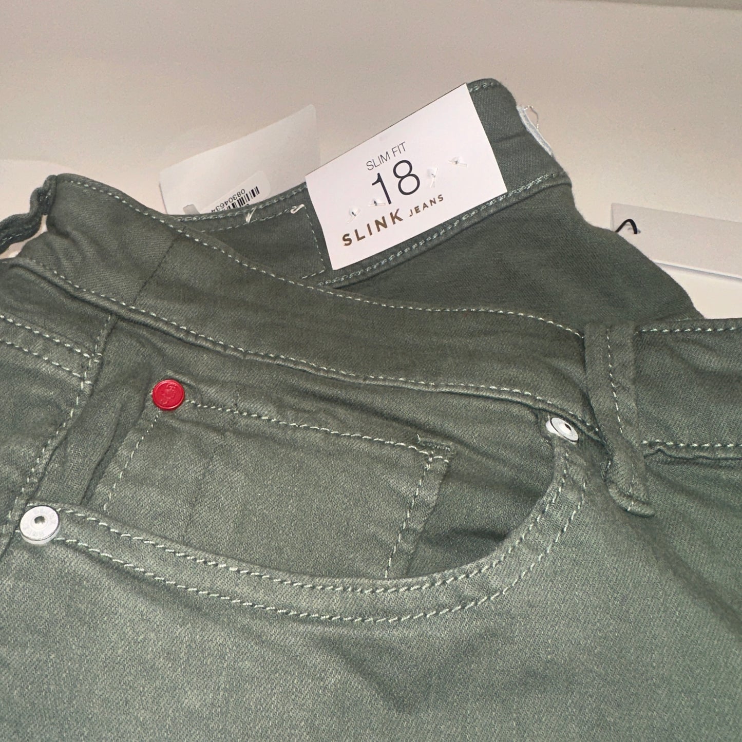 #4 slink slim fit jeans size 18 new
