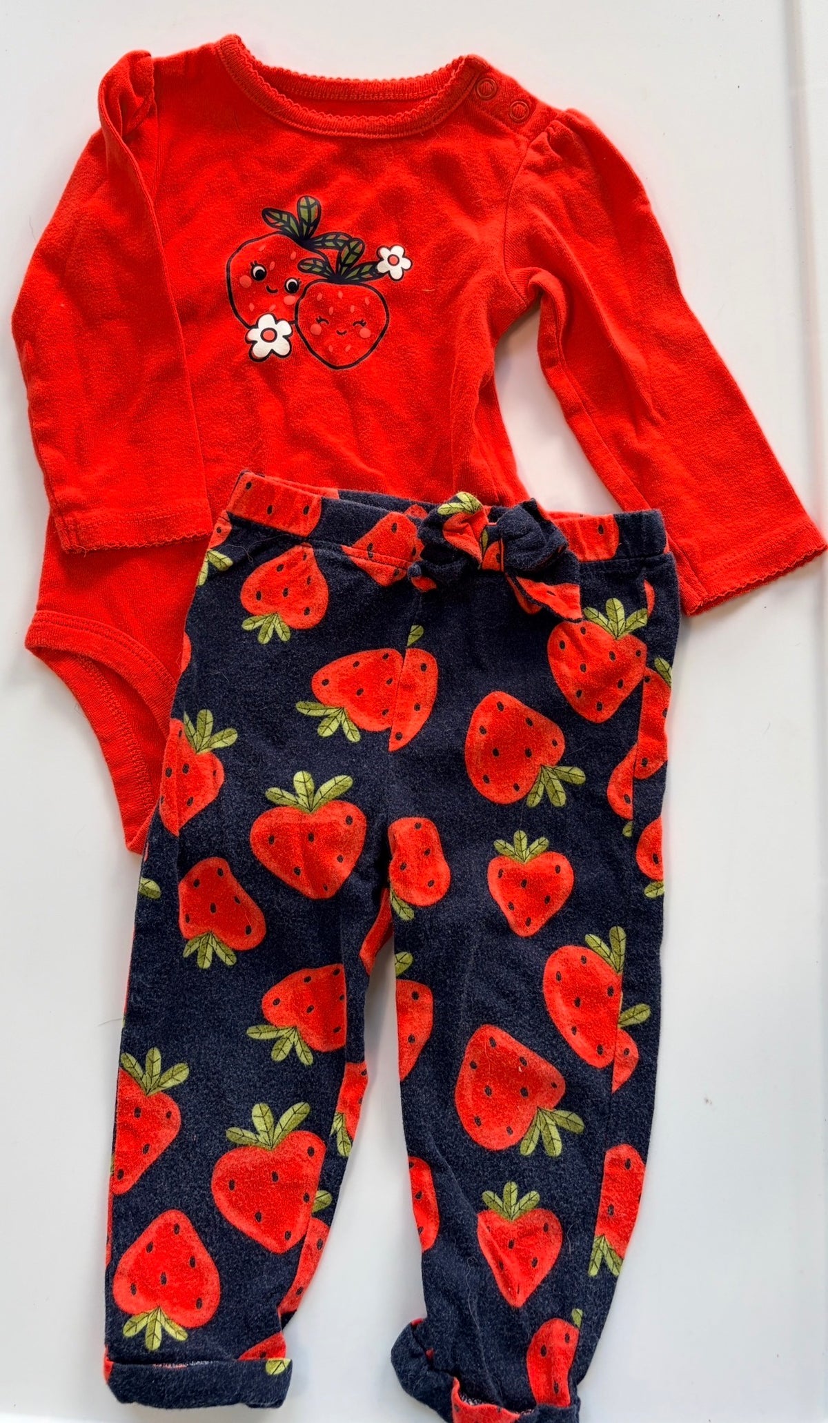 #35 girls 12 month carters outfit