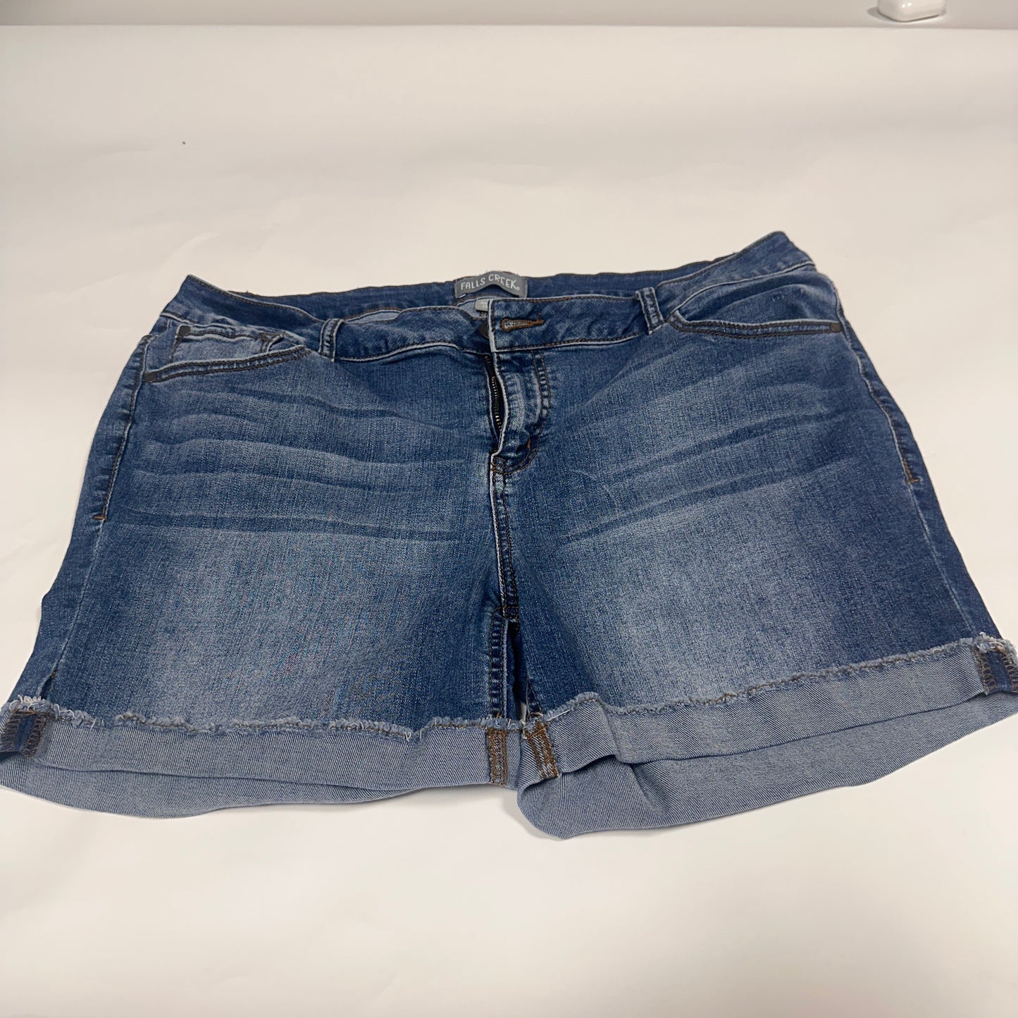#4 falls creeks womens jean shorts size 16