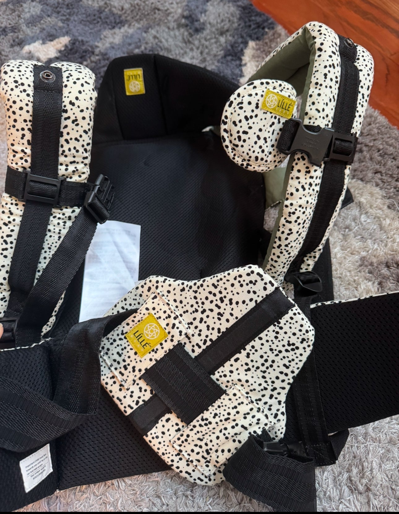 #74- Lillebaby all seasons carrier- 5 STARS!!!!!