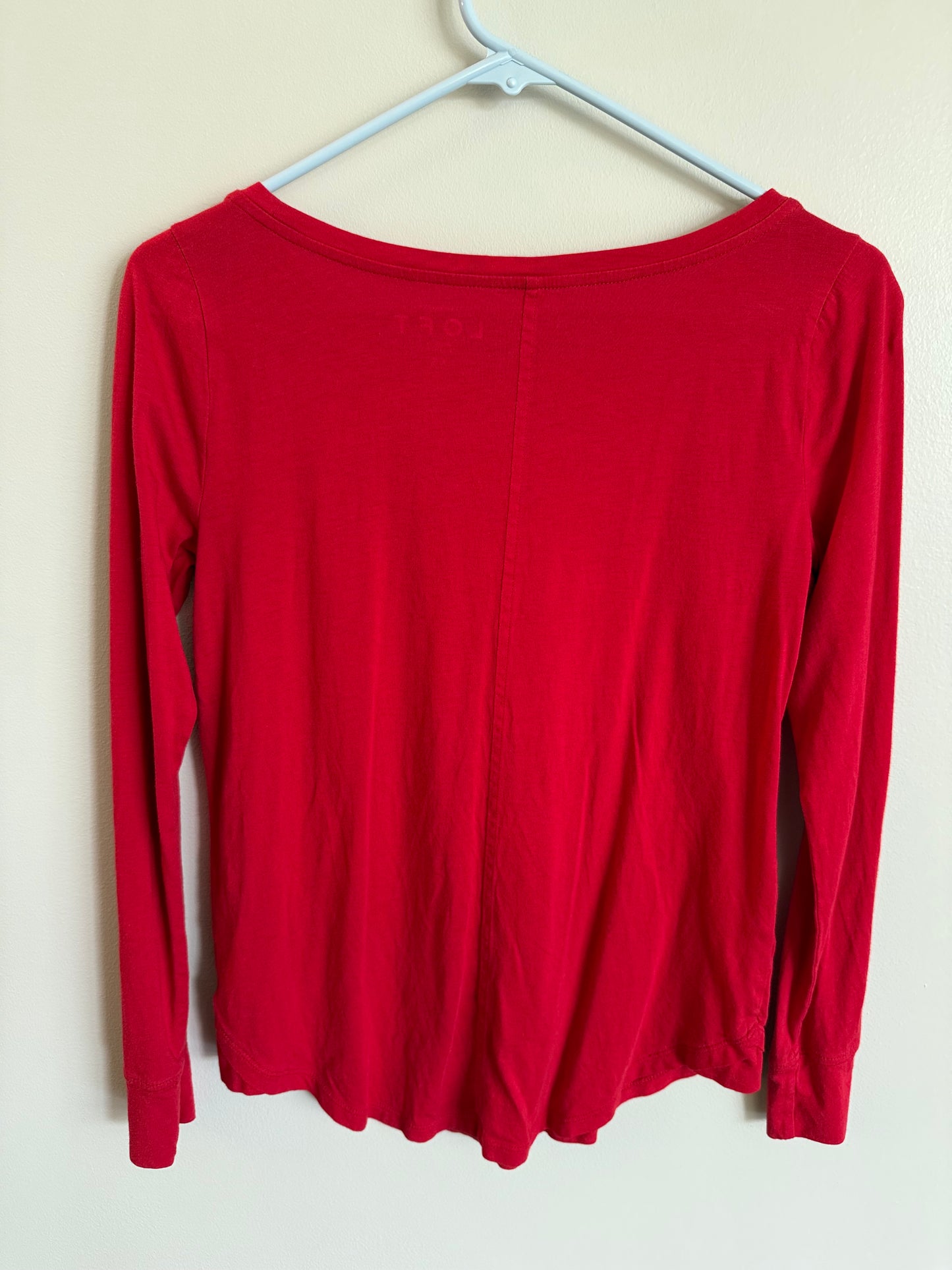 #173-Loft women's long sleeve red T size XS
