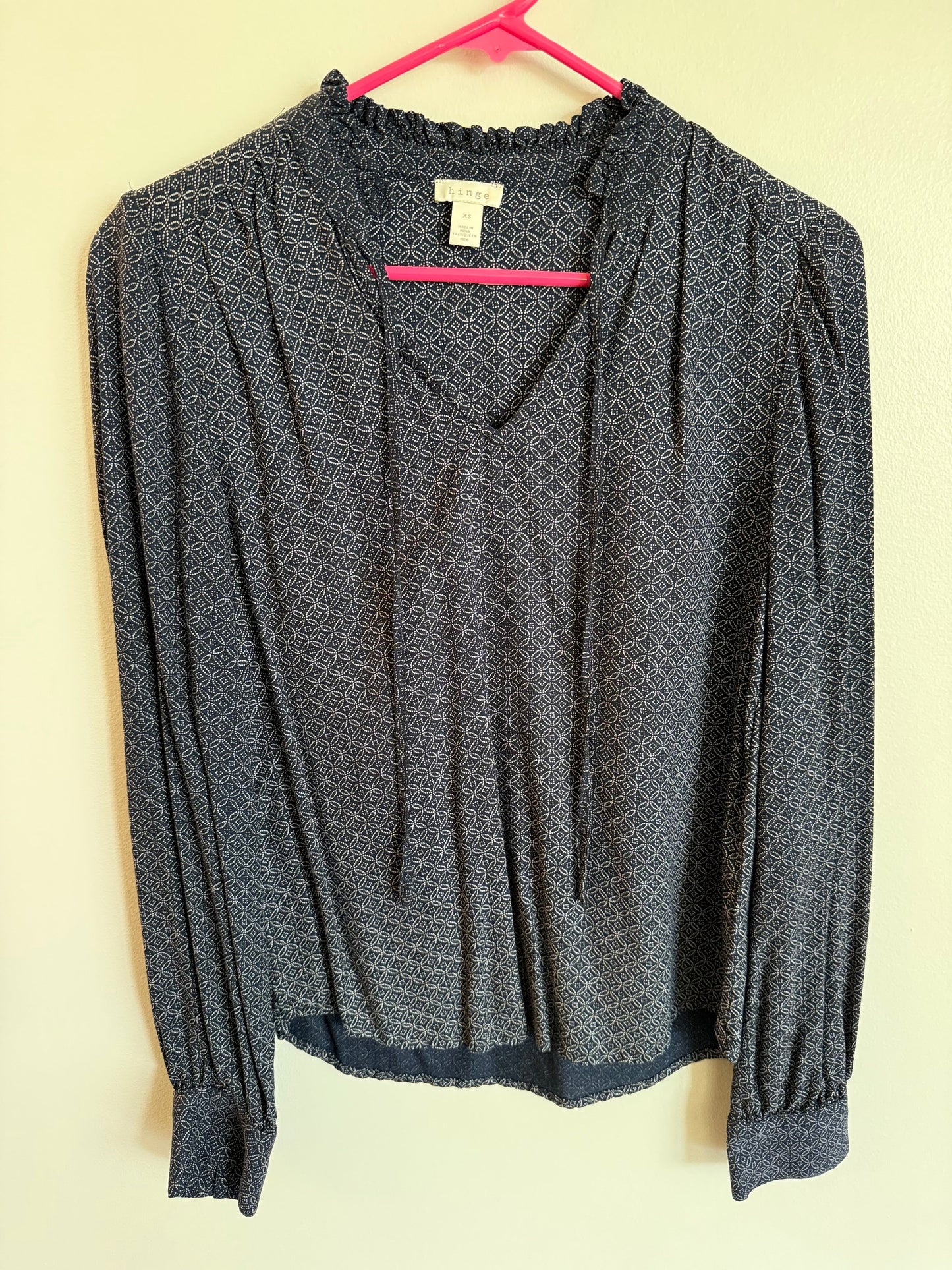 #173-women's navy blouse size XS