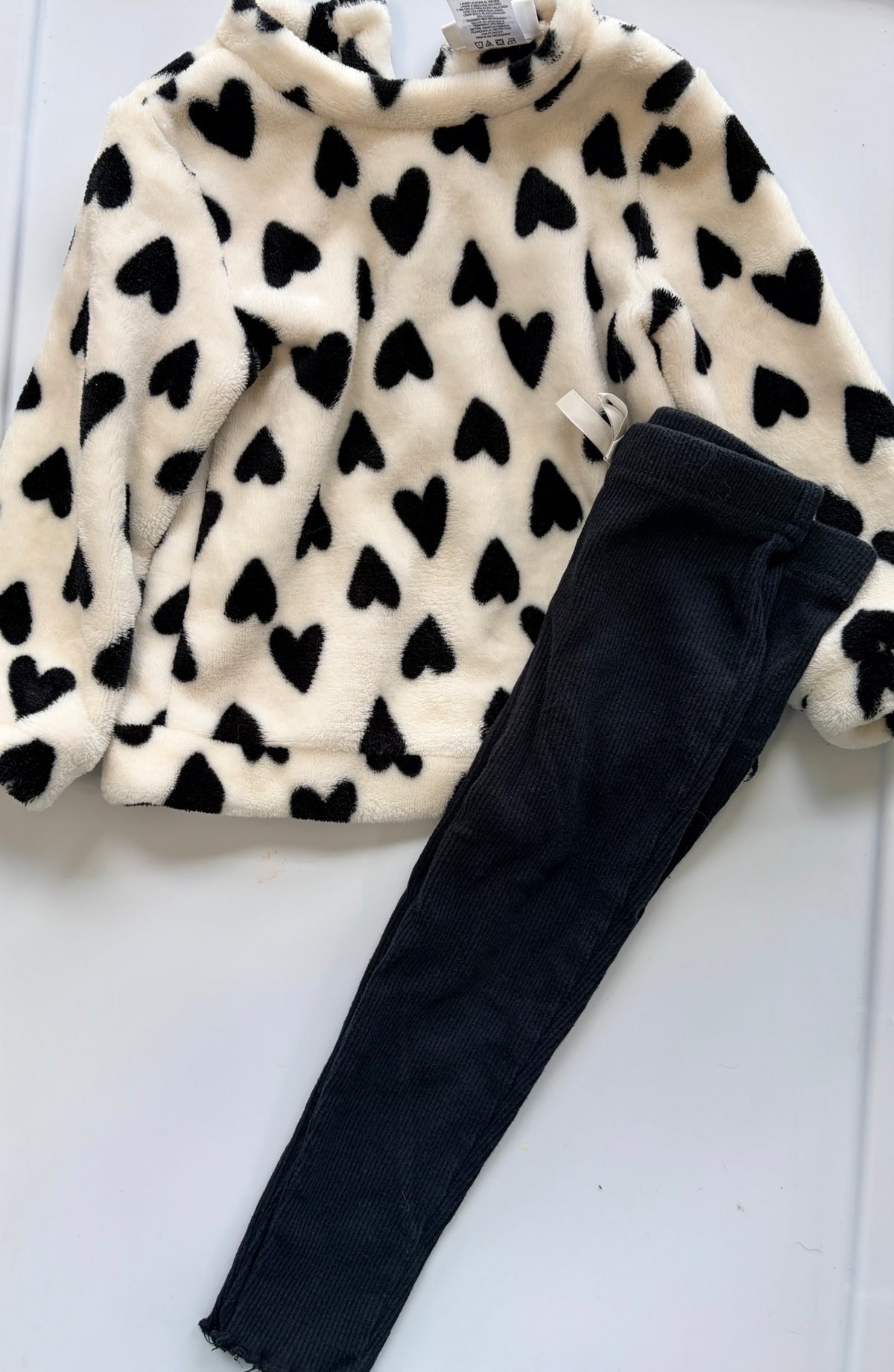 #35 girls 18 month outfit Nicole Miller