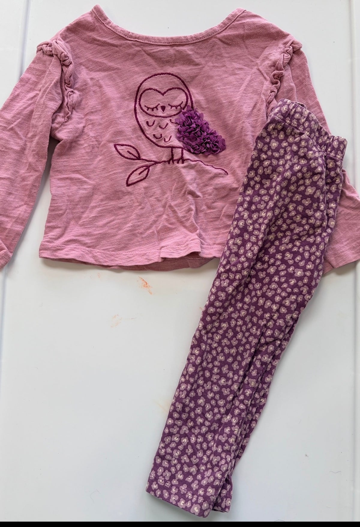 #35 girls 18 month outfit Gap