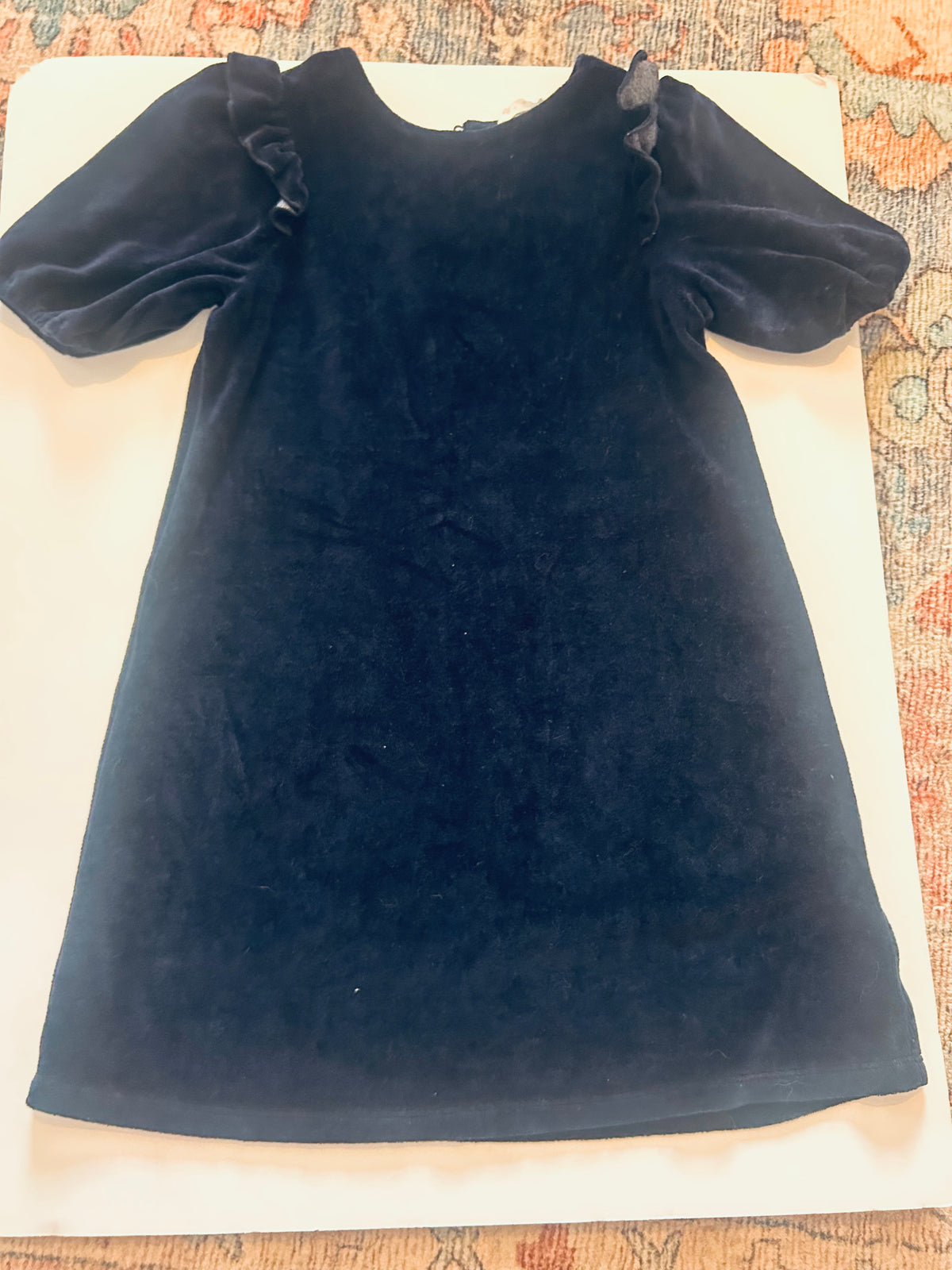 #56 girls Beebay navy velvet dress size 6 EUC