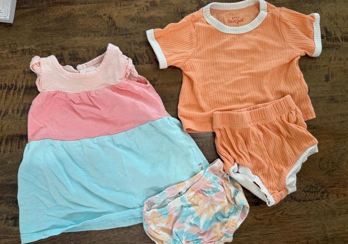 Seller #8 REDUCED 0-3 month girl bundle