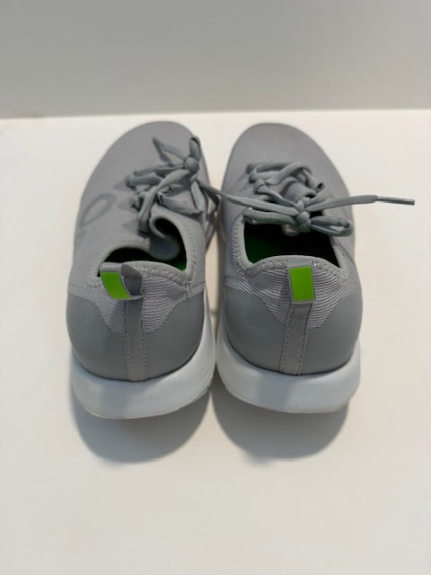 #64 Men’s OOFOS OOMG Sport LS Low Light Gray Slip On EUC Size 9.5