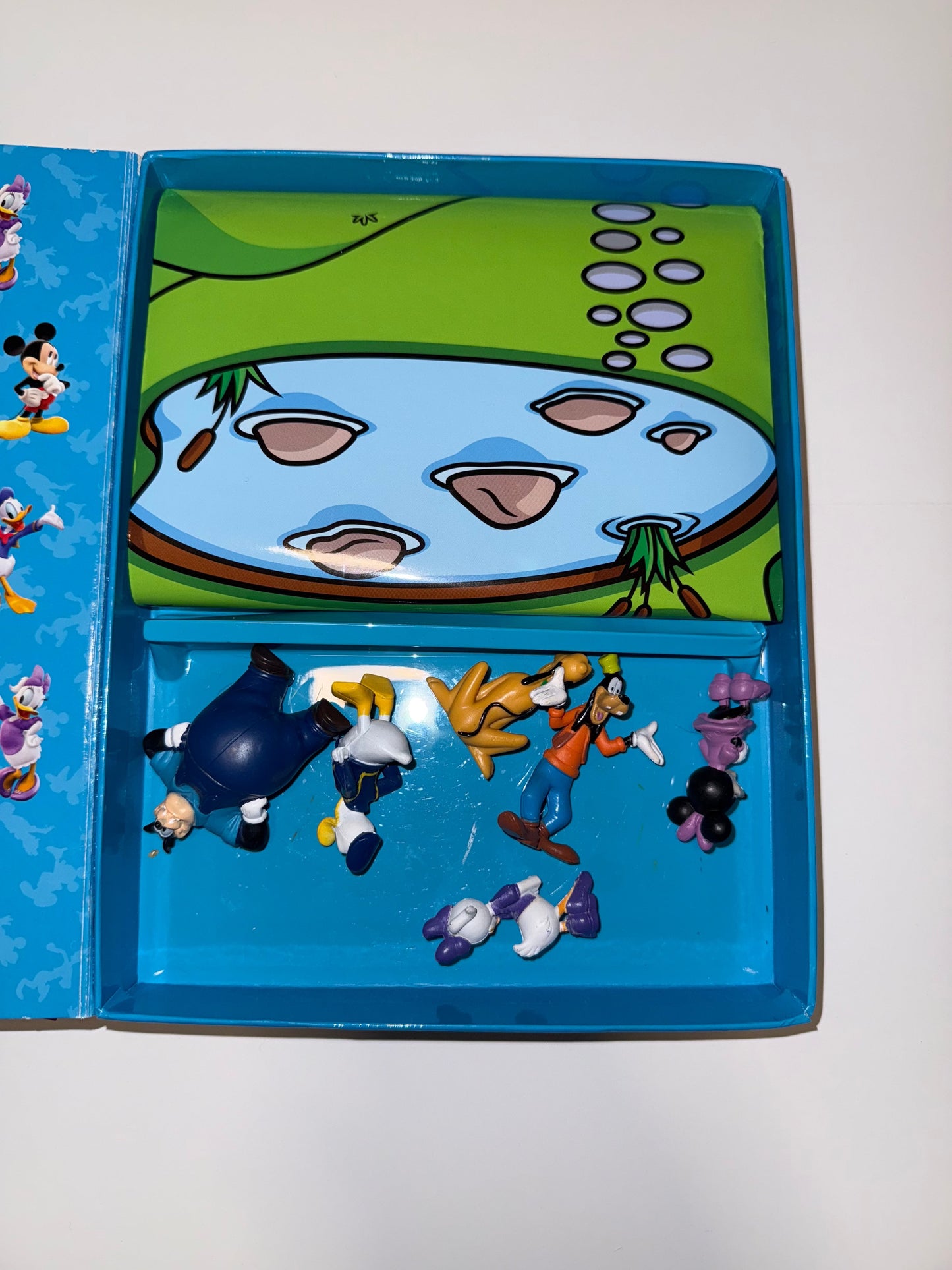 Seller 106: *Reduced* Mickey Busy Book
