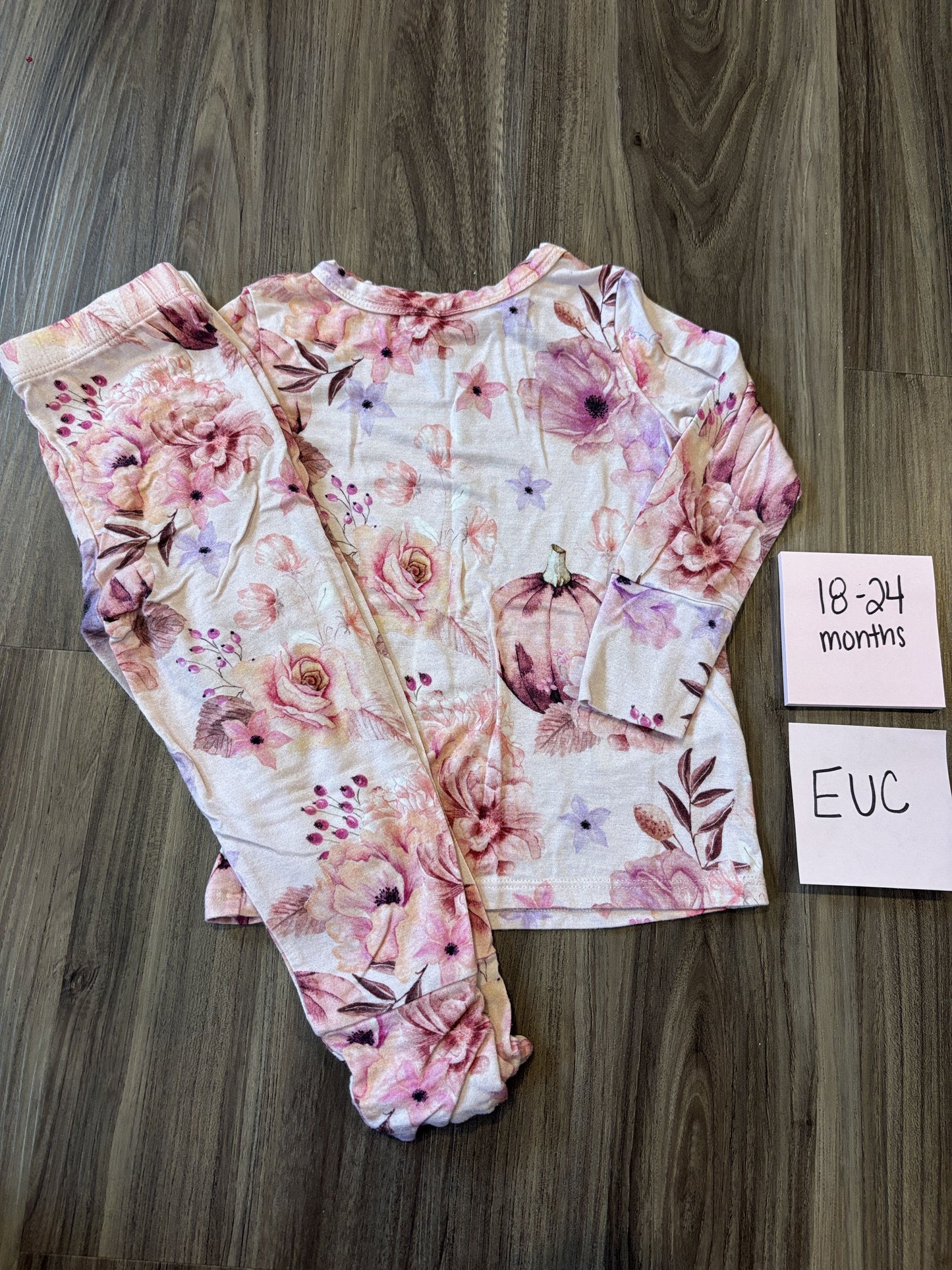 #138 - 18-24 Mo EUC Bamboo (posh peanut) Danielle (Halloween) PJs