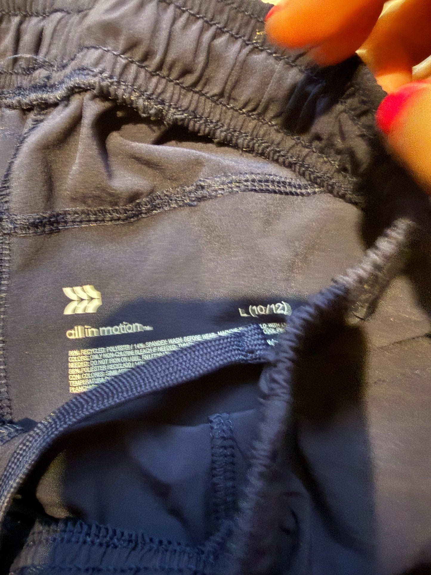 136 EUC All in Motion Boys Navy Blue Shorts L (10/12)