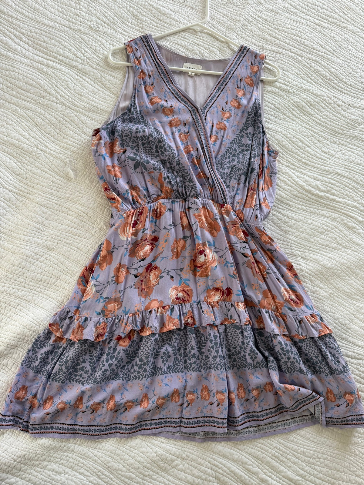 #49 boutique size large women's dress - clip makes it perfect for nursing!